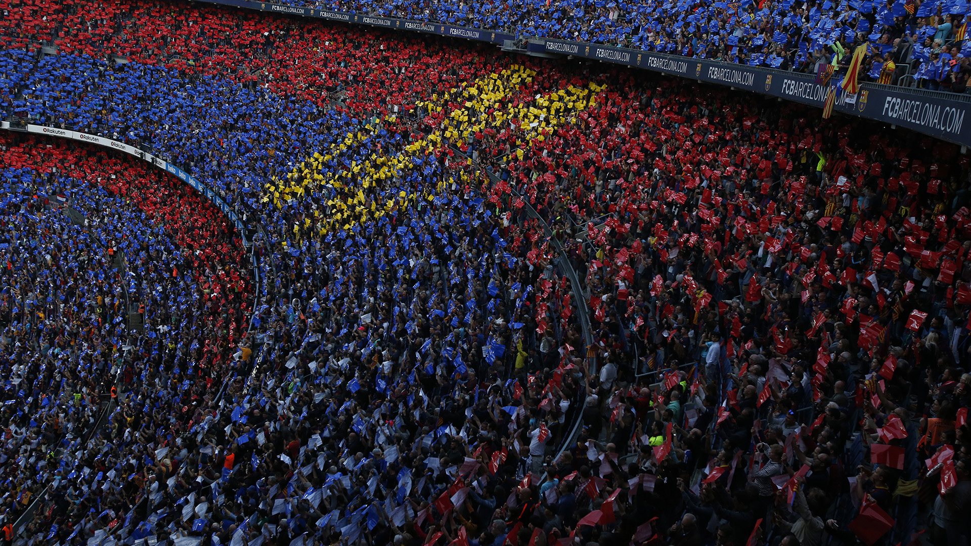 El símbolo del infinito en las gradas del Camp Nou