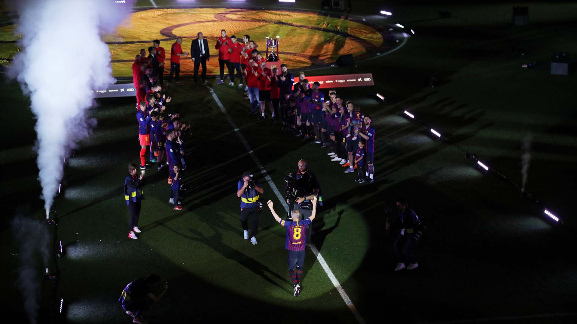 Tras el partido ante la Real Sociedad se realizó un homenaje