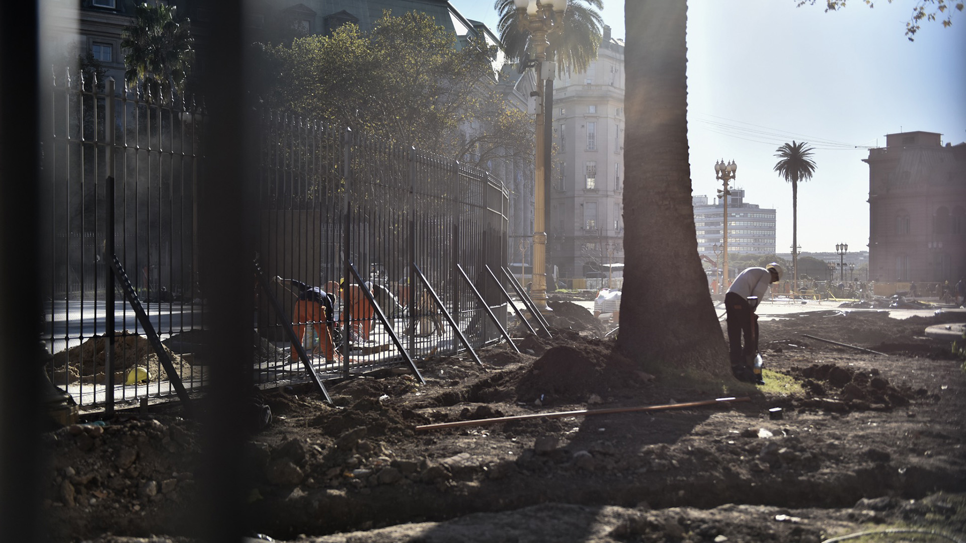 Los obreros avanzan en la puesta a punto de la Plaza
