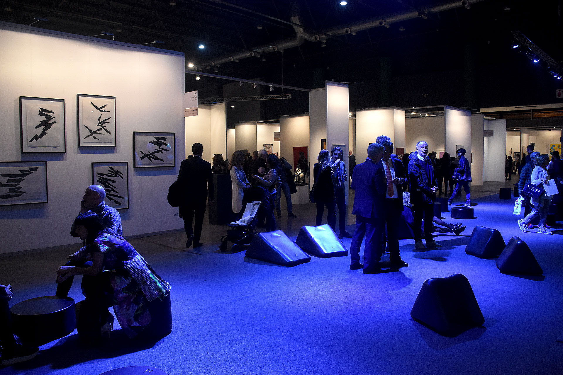 Con más de un 50% de galerías del exterior y una extensa convocatoria de profesionales y coleccionistas, arteBA se posiciona en la agenda internacional como un evento clave para generar redes, intercambios y colaboraciones