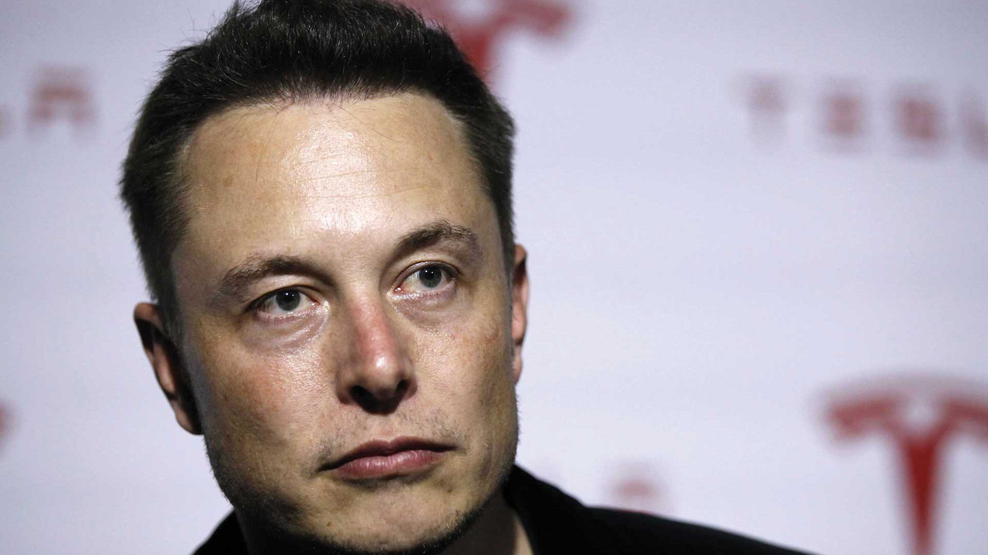 Elon Musk creó la empresa Neuralink para optimizar el cerebro humano