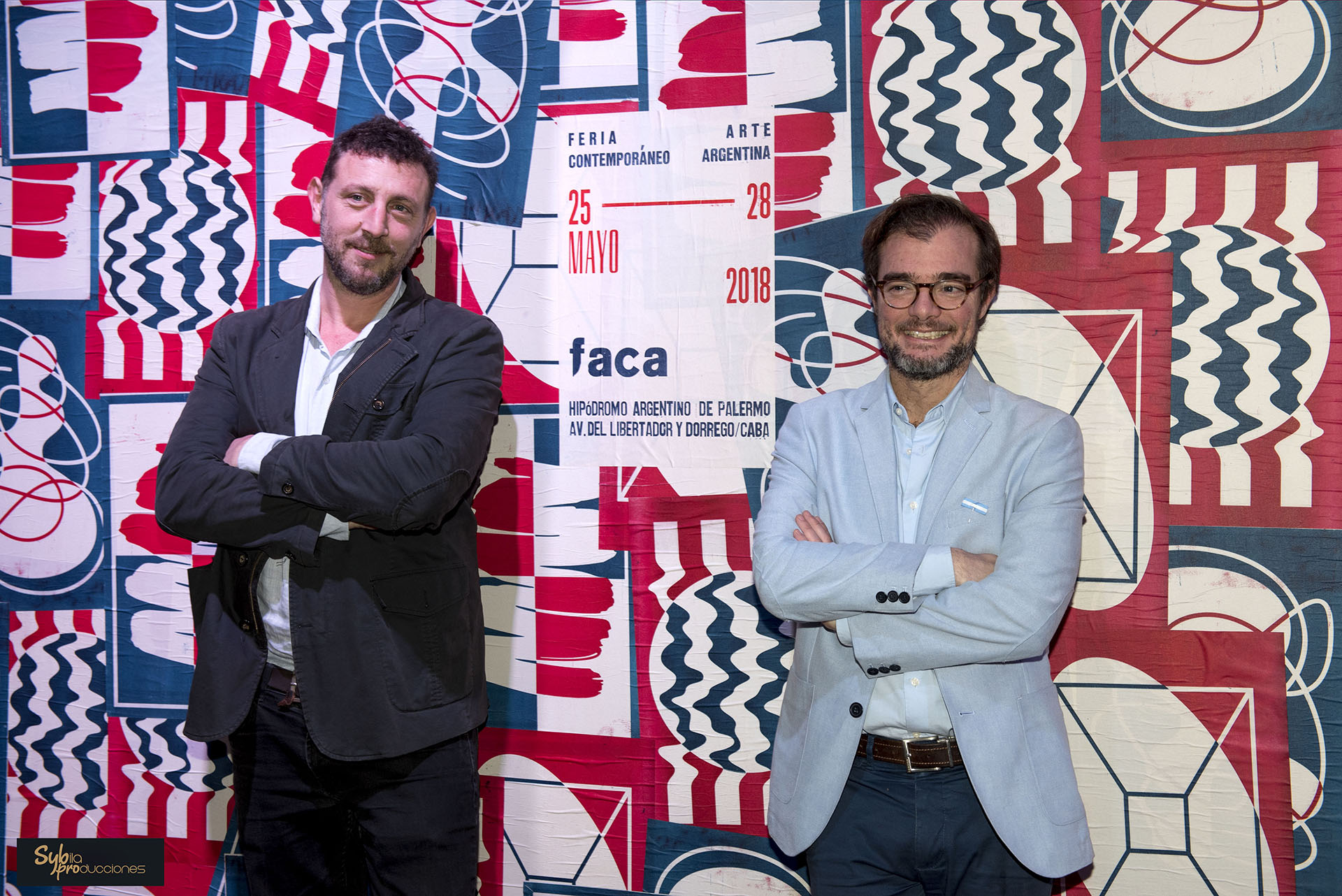 En el marco de su pre opening, el director de la feria, Agustín Montes de Oca, estuvo acompañado del ministro de Cultura porteño, Enrique Avogadro, durante la visita inaugural a la exhibición junto al Comité Curatorial de FACA, conformado por Raúl Flores y Mariana Rodriguez Iglesias