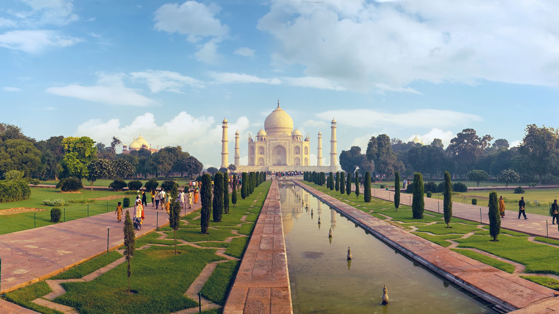El Taj Majal, ubicado en la ciudad de Agra, India, esconde una increíble historia de amor (Getty)