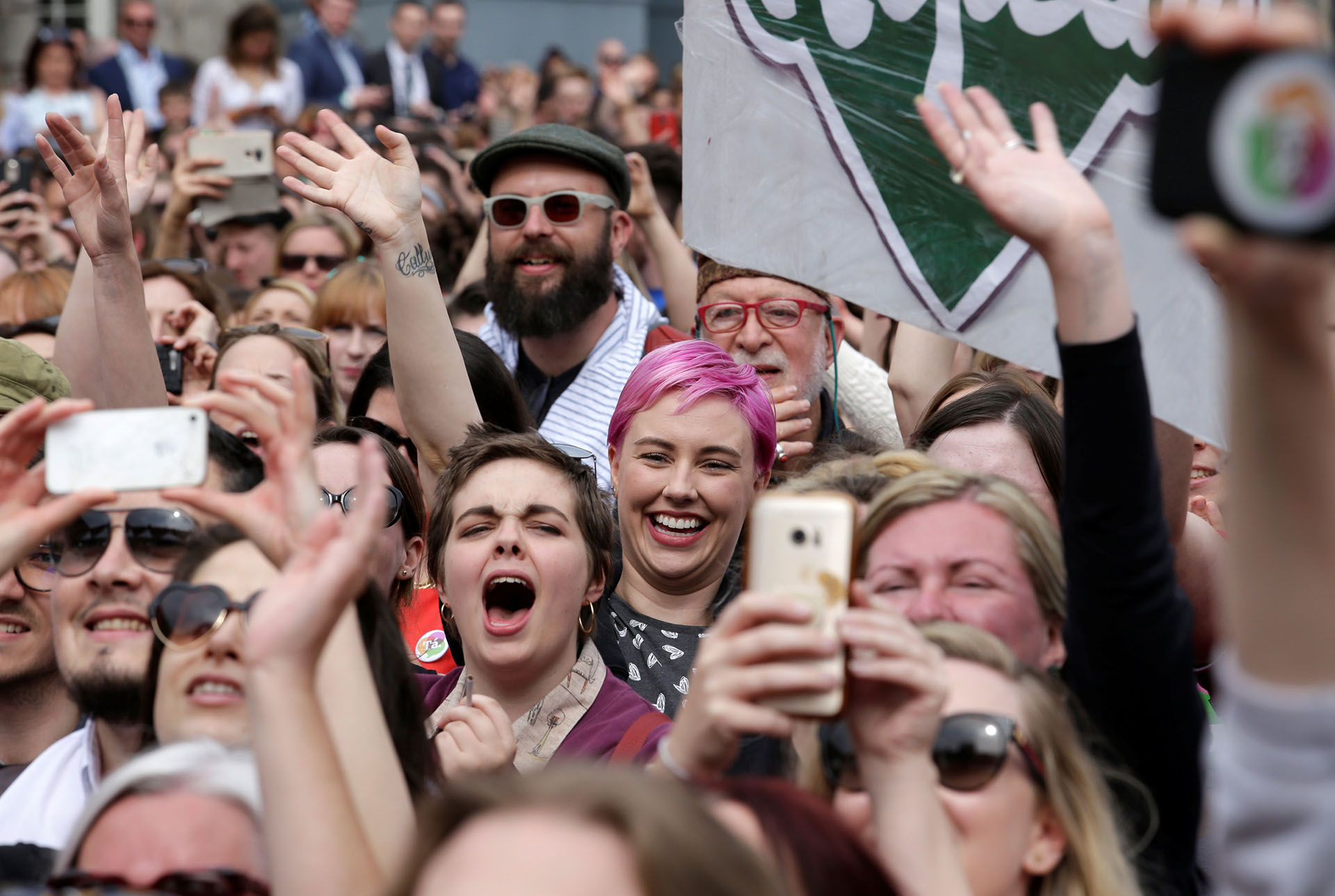 Celebraciones en Dublin por la legalización del aborto en Irlanda (REUTERS/Max Rossi)