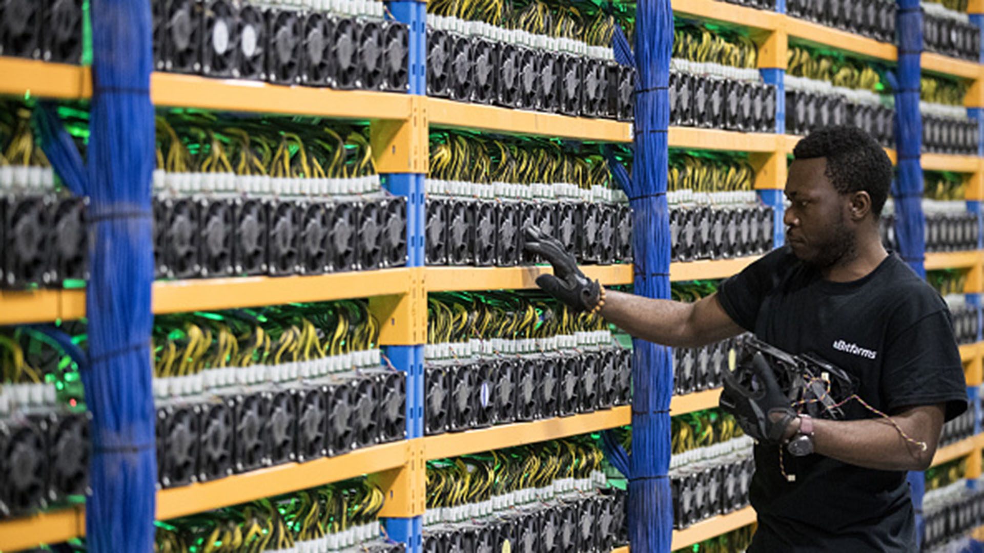 Una granja de minado de criptomonedas (Getty)