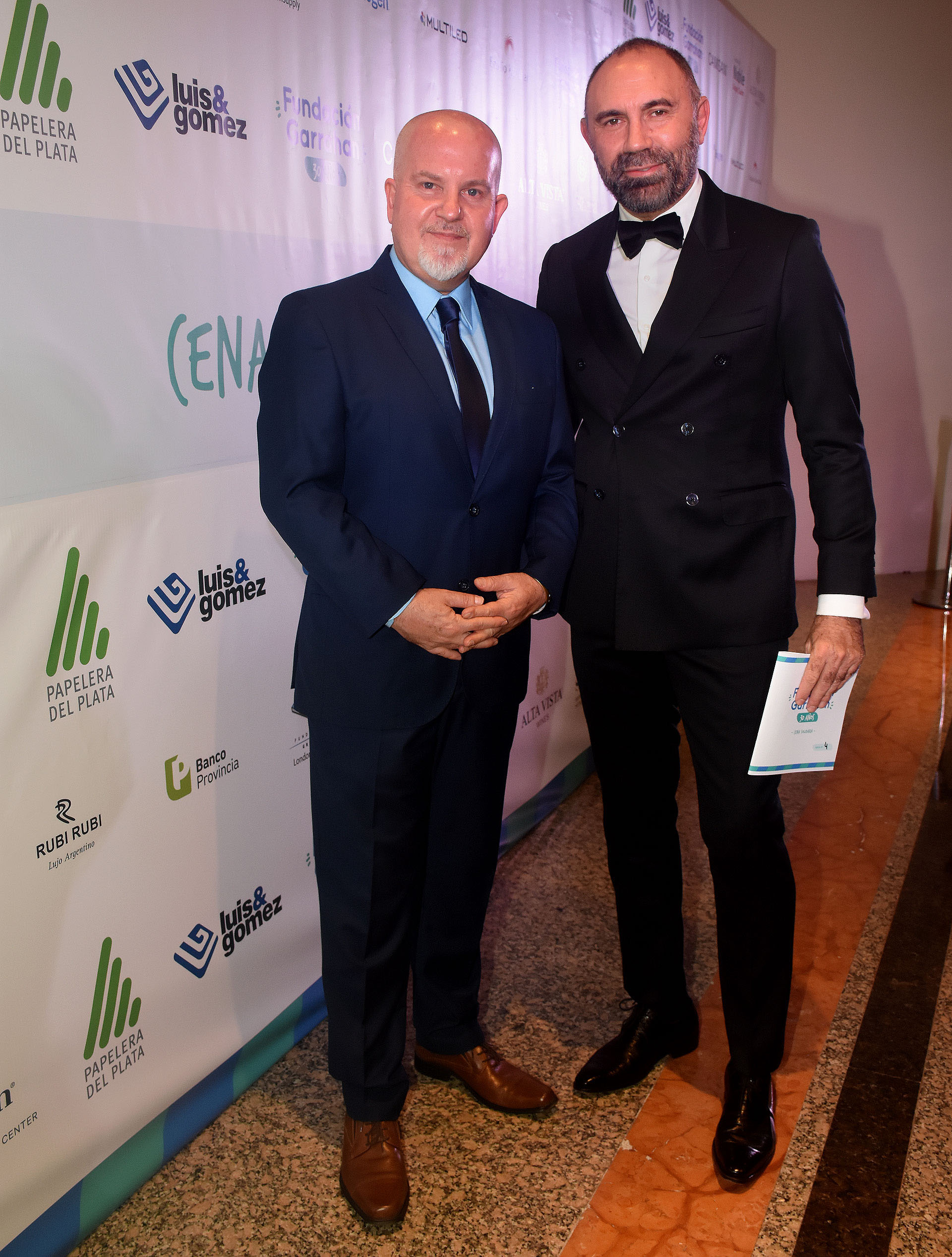 Juan Ignacio Penlowskyj, colaborador de la Fundación Garrahan, y el diseñador Gabriel Lage
