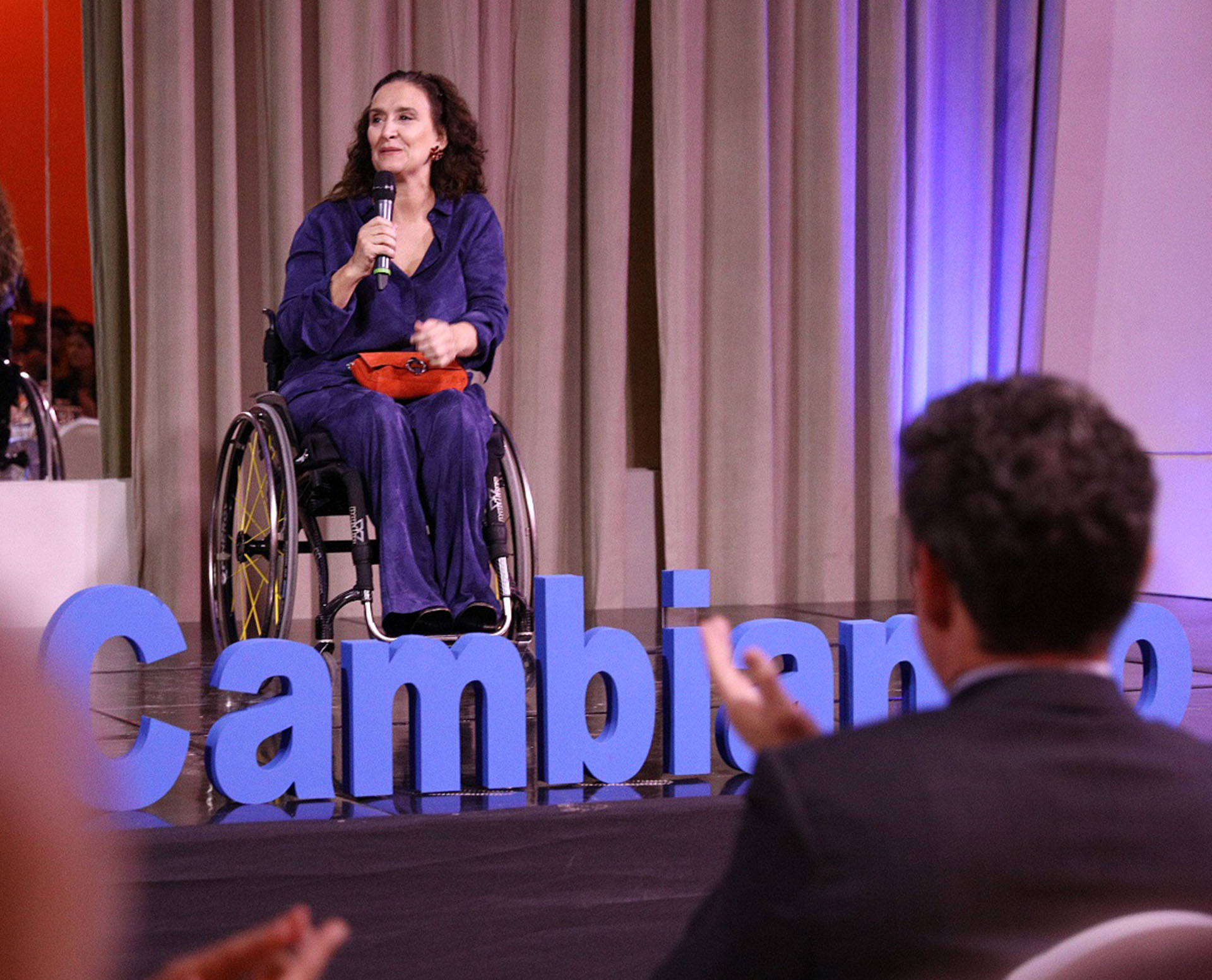 La Vicepresidente, Gabriela Michetti, en la cena anual de Powerchair Football Argentina, una fundación sin fines de lucro que tiene como misión desarrollar el fútbol en sillas de ruedas motorizadas en la Argentina, para integrar a personas con distintas discapacidades motrices a la práctica deportiva y promover así su inclusión social, basándose en la generación de nuevos vínculos y amistades