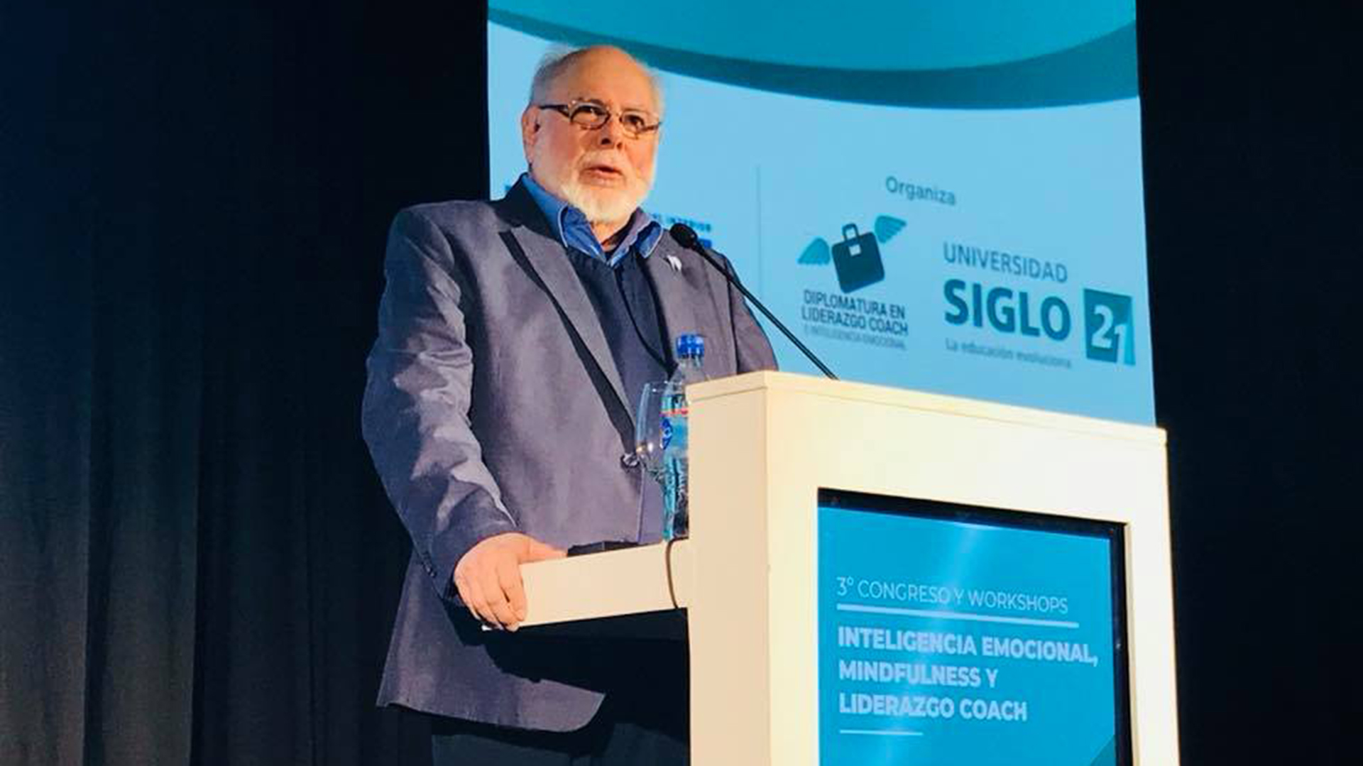 Rafael Echeverría en Córdoba, brindó una conferencia organizada por la Universidad Siglo 21