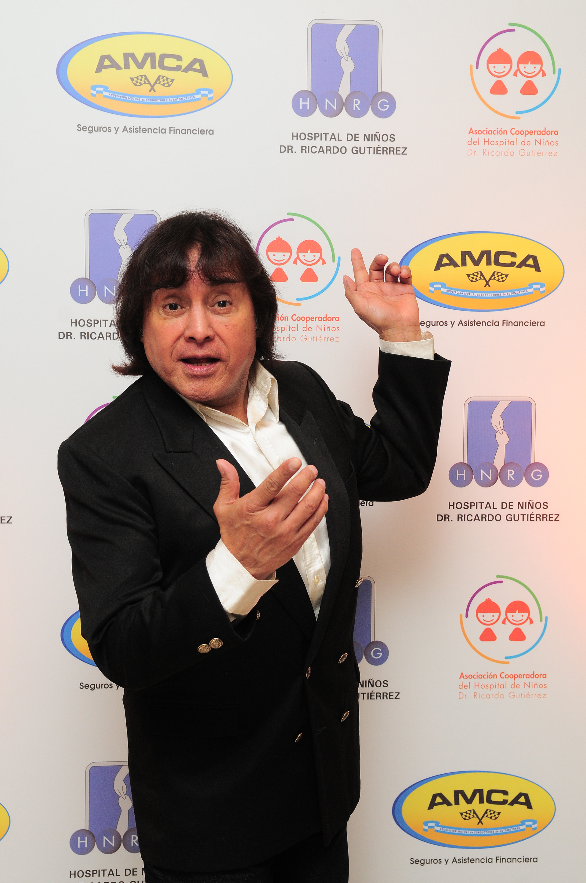 Ricky Maravilla, quien desde hace años es padrino de esta acción solidaria