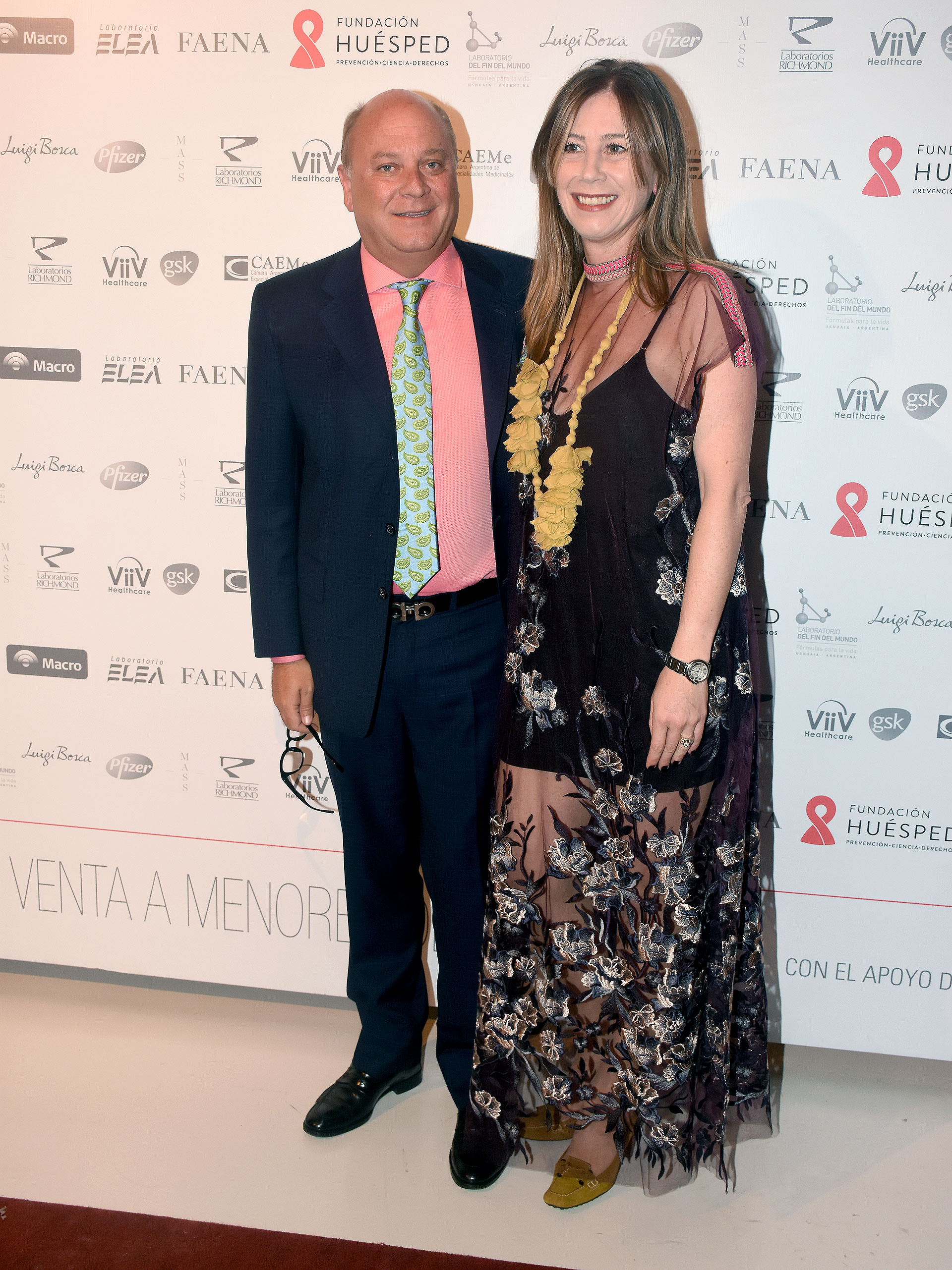 Martín Cabrales y Sofía Álzaga. Se realizó una subasta de experiencias en la que los invitados participaron por originales premios: como jugar un partido de tenis con Pico Mónaco, o un partido de fútbol en el Estadio Monumental o en el Nuevo Gasómetro. También participaron por una camiseta firmada por Los Pumas y por otra firmada por Manu Ginobili, entre muchas experiencias más