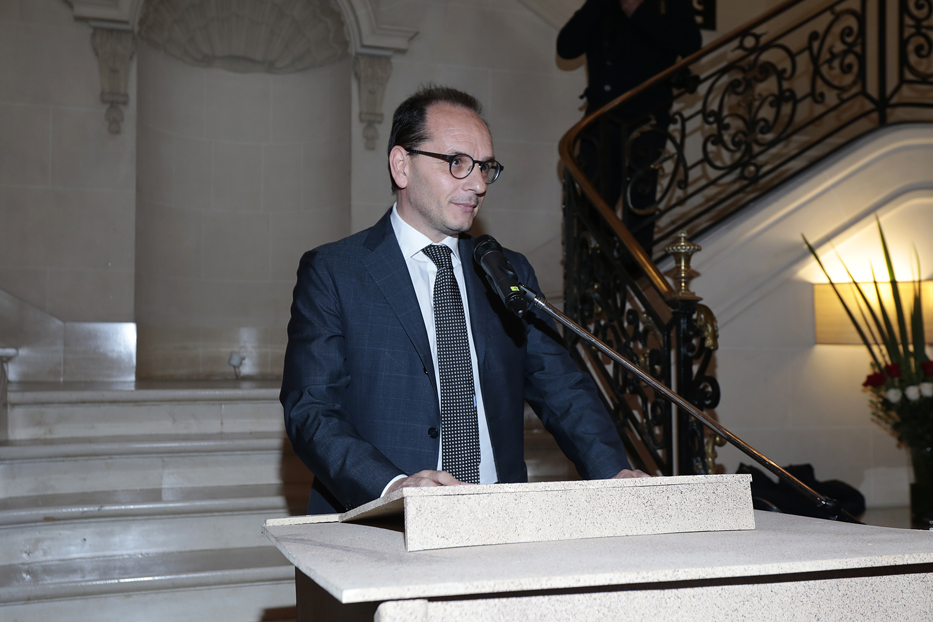 El embajador de Italia en la Argentina, Giuseppe Manzo, durante su discurso en el Aniversario del Día de la República Italiana
