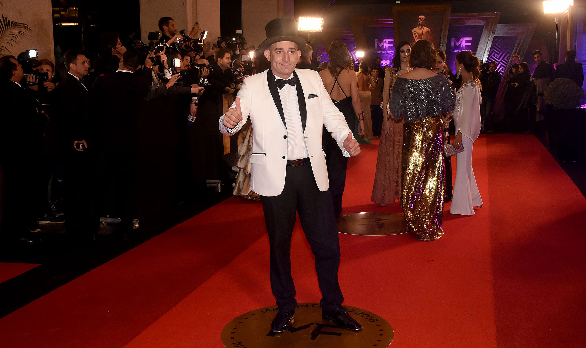 El Mago sin dientes, un personaje infaltable en las red carpet…