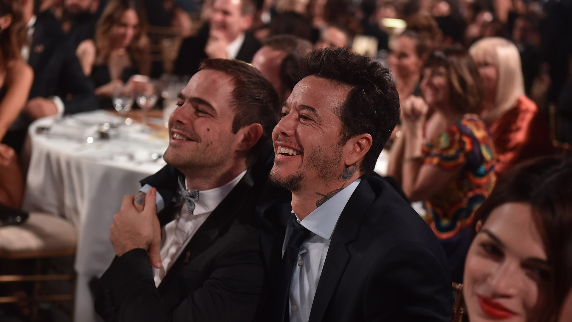 Peter Lanzani y Sebastián Ortega, grandes ganadores de la noche con “Un gallo para Esculapio”. La miniserie de Underground ya había ganado en diciembre de 2017 el Premio Tato al Mejor Programa y Producción del Año