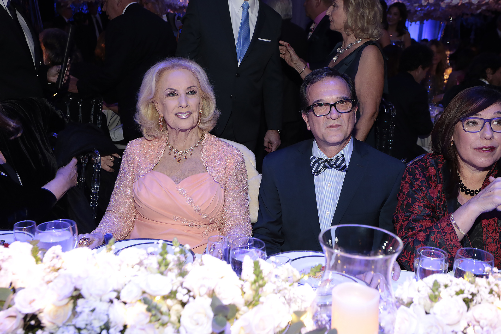 Mirtha Legrand junto al director del Hospital Fernández, Ignacio Previgliano