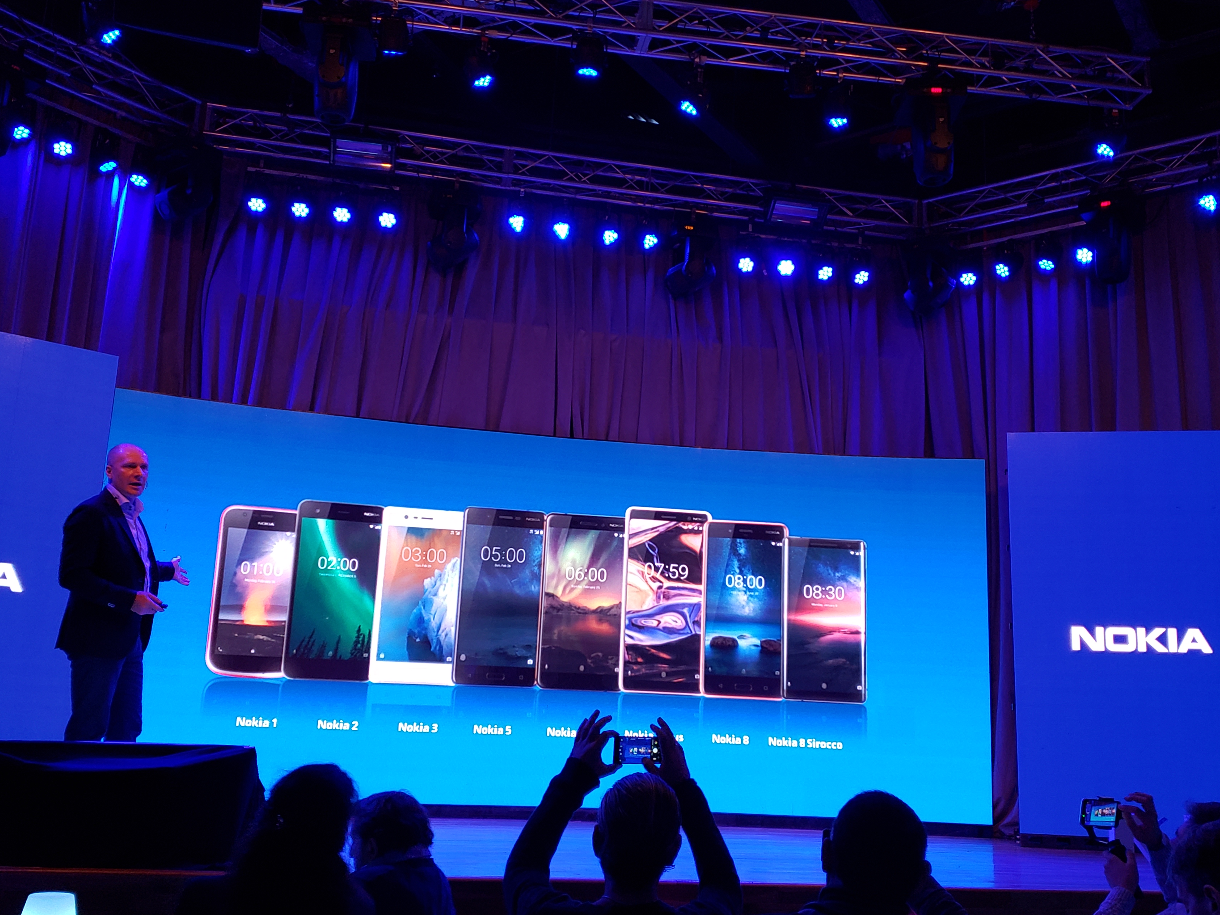 Nokia desembarca con tres modelos pero planea lanzar todo su portafolio de productos en los próximos meses