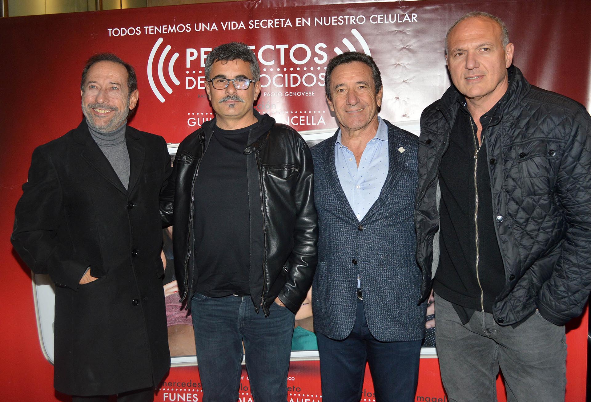 Guillermo Francella -Director de la obra-, Paolo Genovese -Autor y Director de la película- , Luis Scalella -Productor- y Pablo Kompel -CEO del Paseo La Plaza.