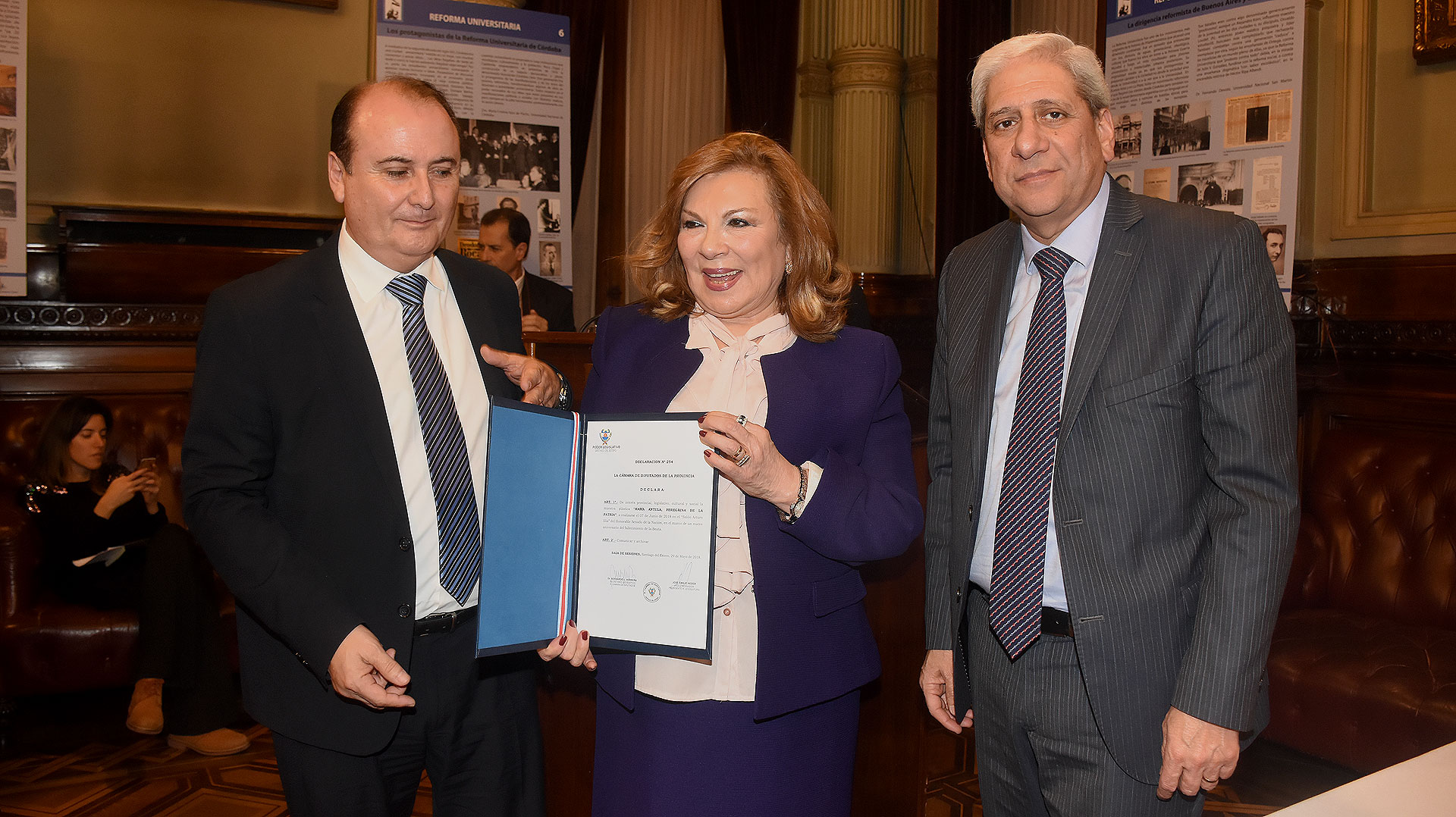 El senador Gerardo Montenegro junto a la senadora Ada Itúrrez de Cappellini y el vice gobernador provincial José Emilio Neder
