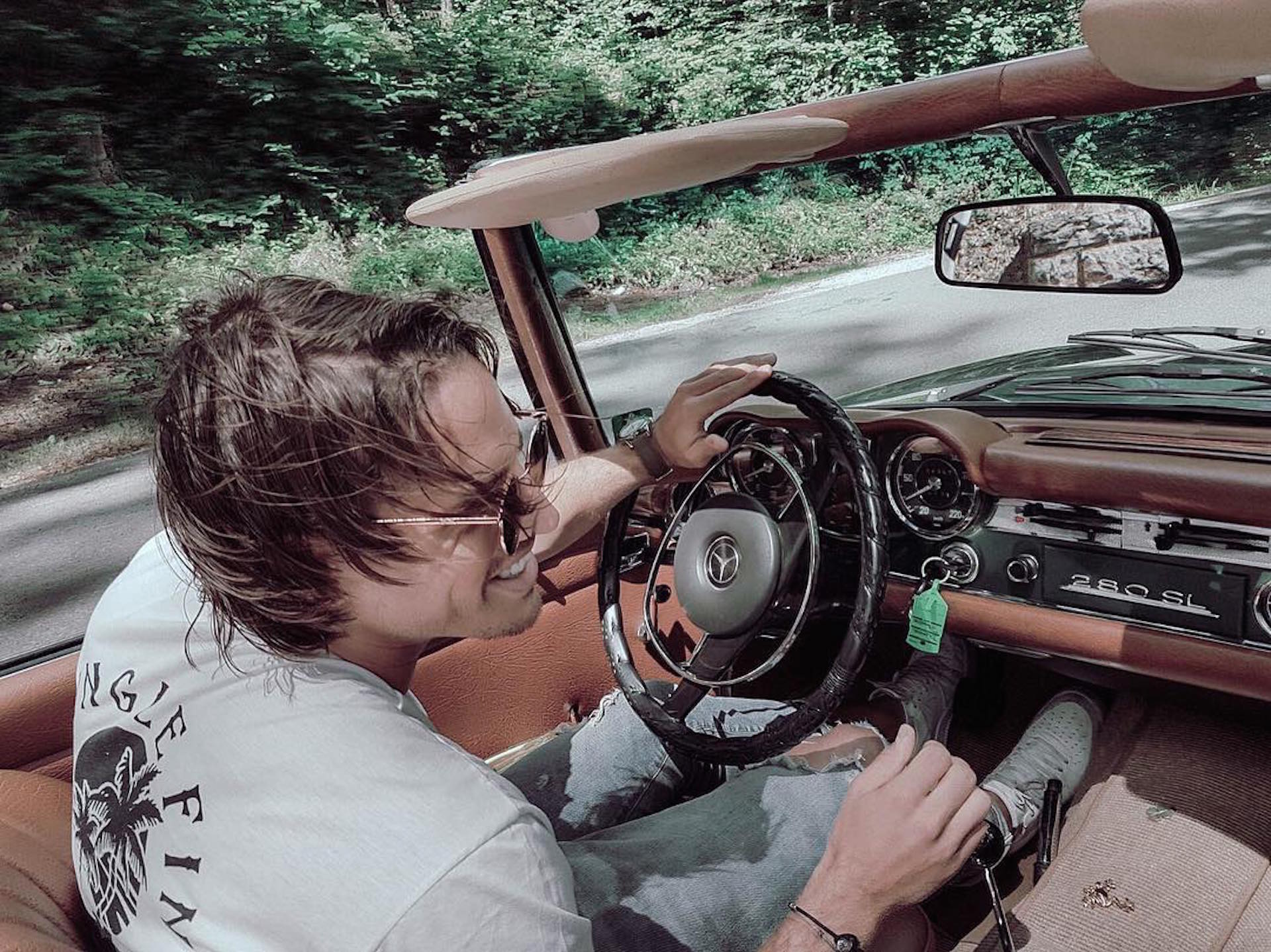 Yann Sommer tiene 30 años, mide 1.83.