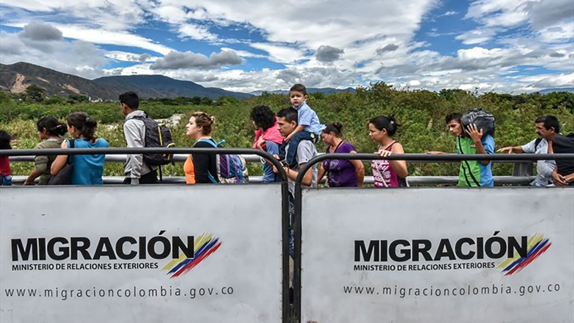 El desabastecimiento de alimentos y medicinas y la alta inseguridad son las principales razones por las que los venezolanos se han visto obligados a abandonar su país. (Getty)