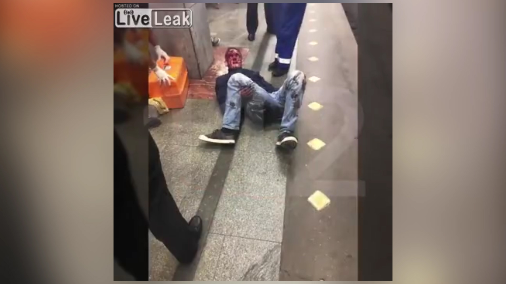 El hombre sufrió heridas de diversa gravedad, pero sobrevivió