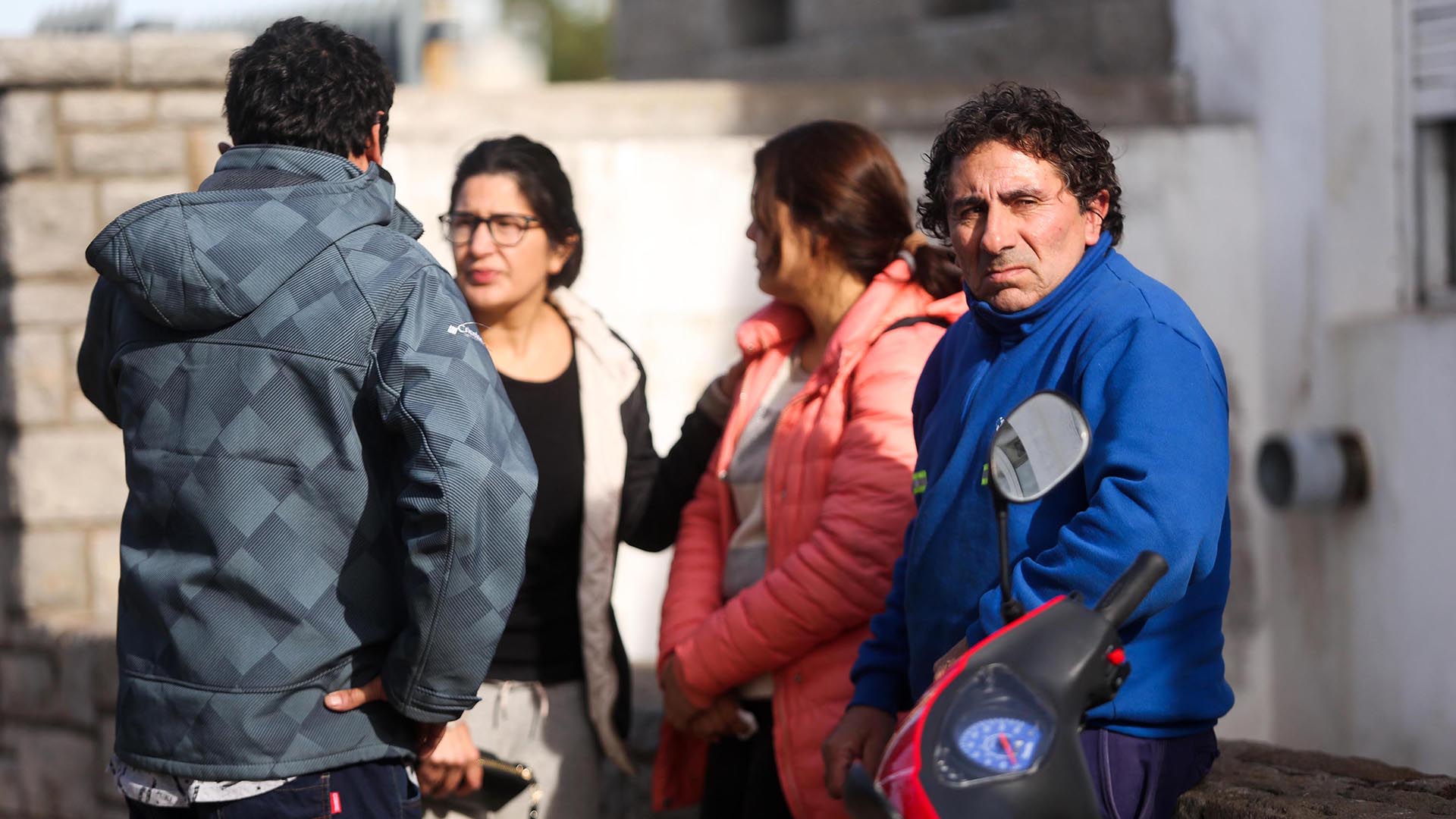 Familiares de los tripulantes