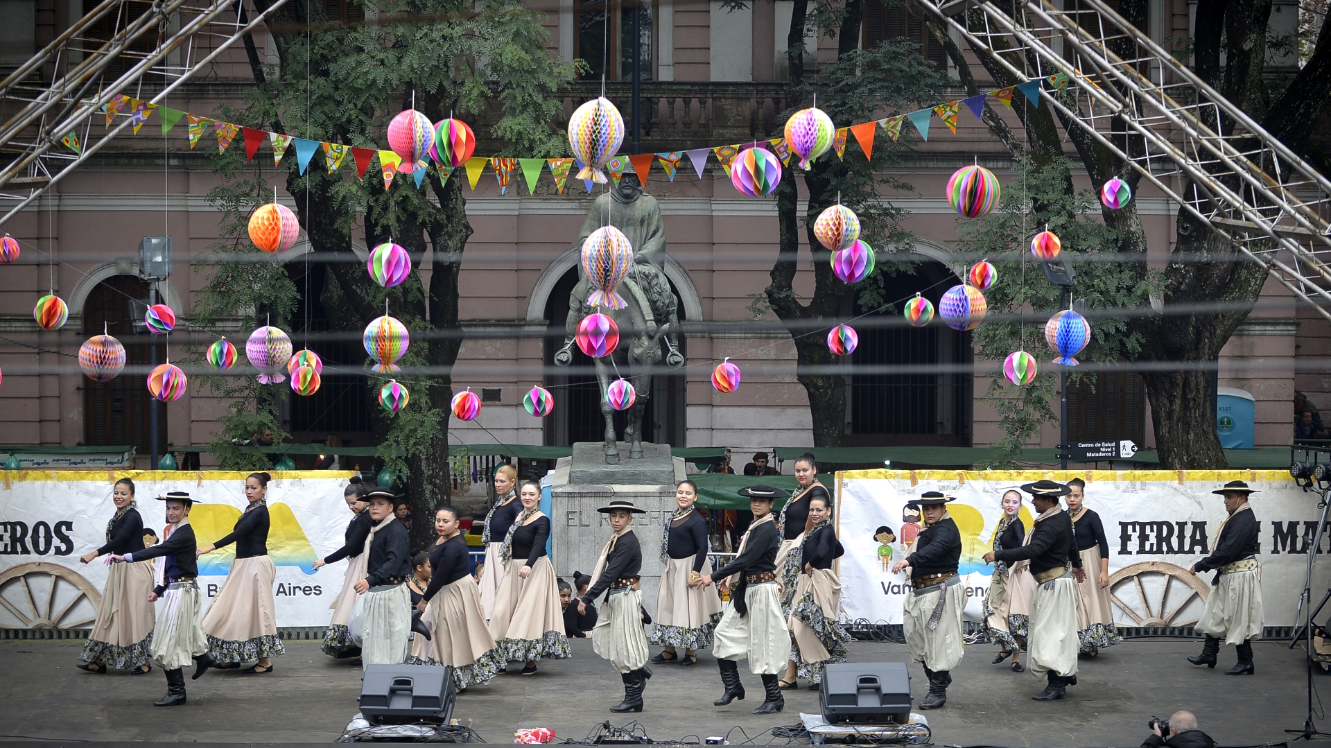 La feria de Mataderos es una de los eventos culturales históricos de la Ciudad de Buenos Aires