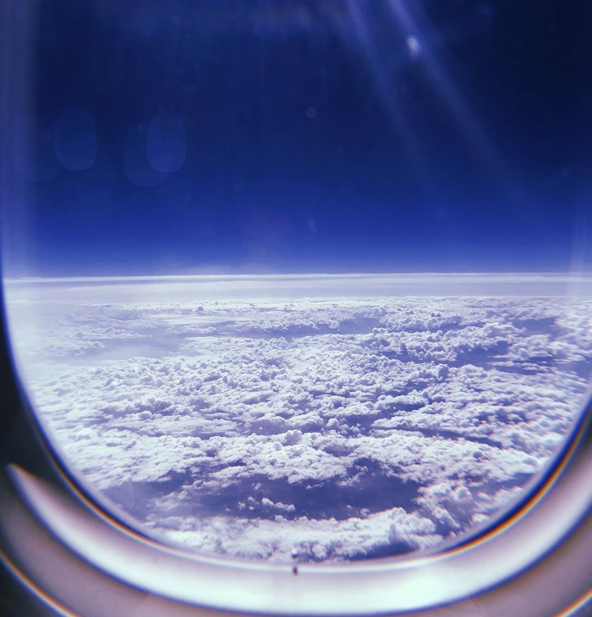 La foto de Lucia Celasco, desde las alturas y rumbo a Rusia. (Foto: Instagram).