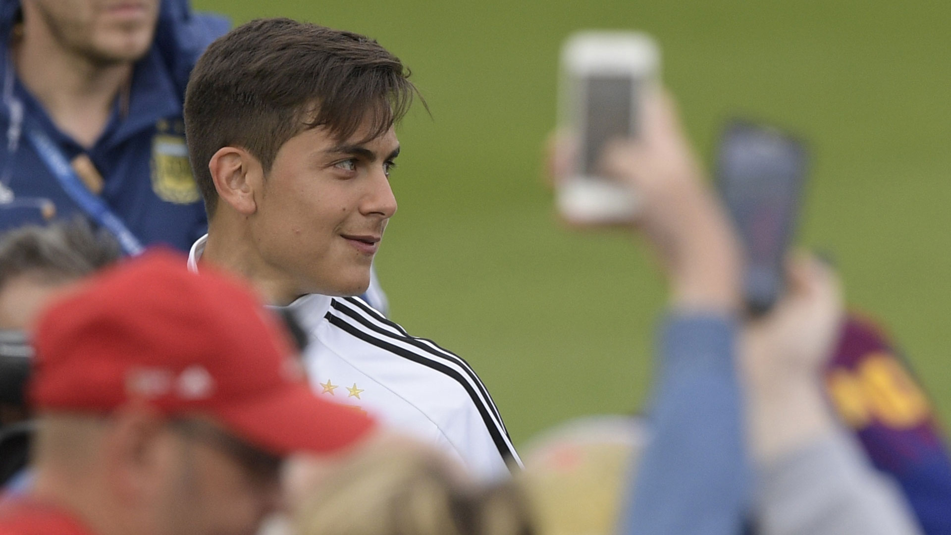La sonrisa de Dybala, estrella de la Juventus y también muy reclamado por los hinchas