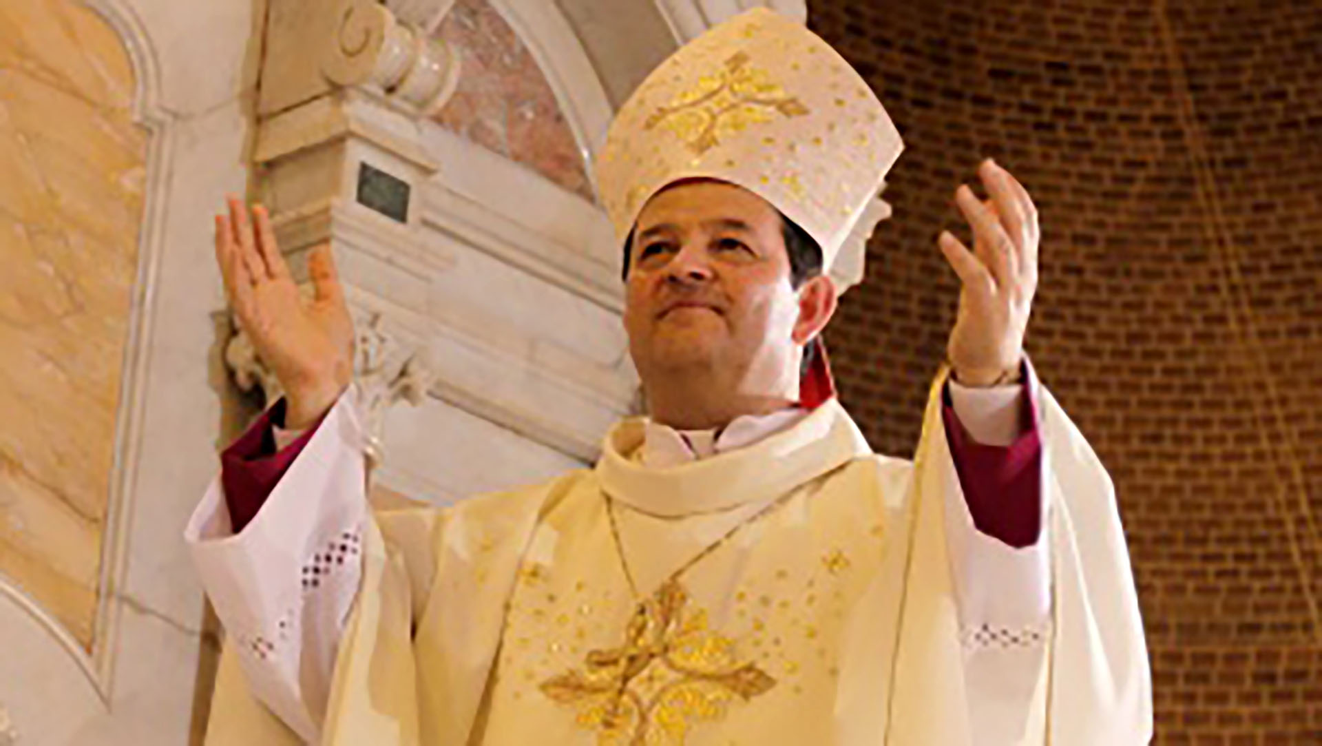 Arzobispo de Medellín, Ricardo Tobón Restrepo, señalado por proteger a varios sacerdotes pederastas.
