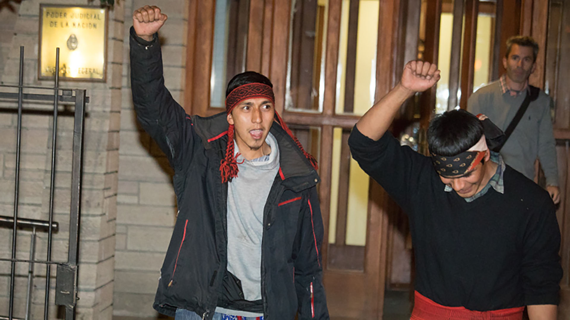 Fausto Jones Huala y Lautaro González, quien continúa prófugo