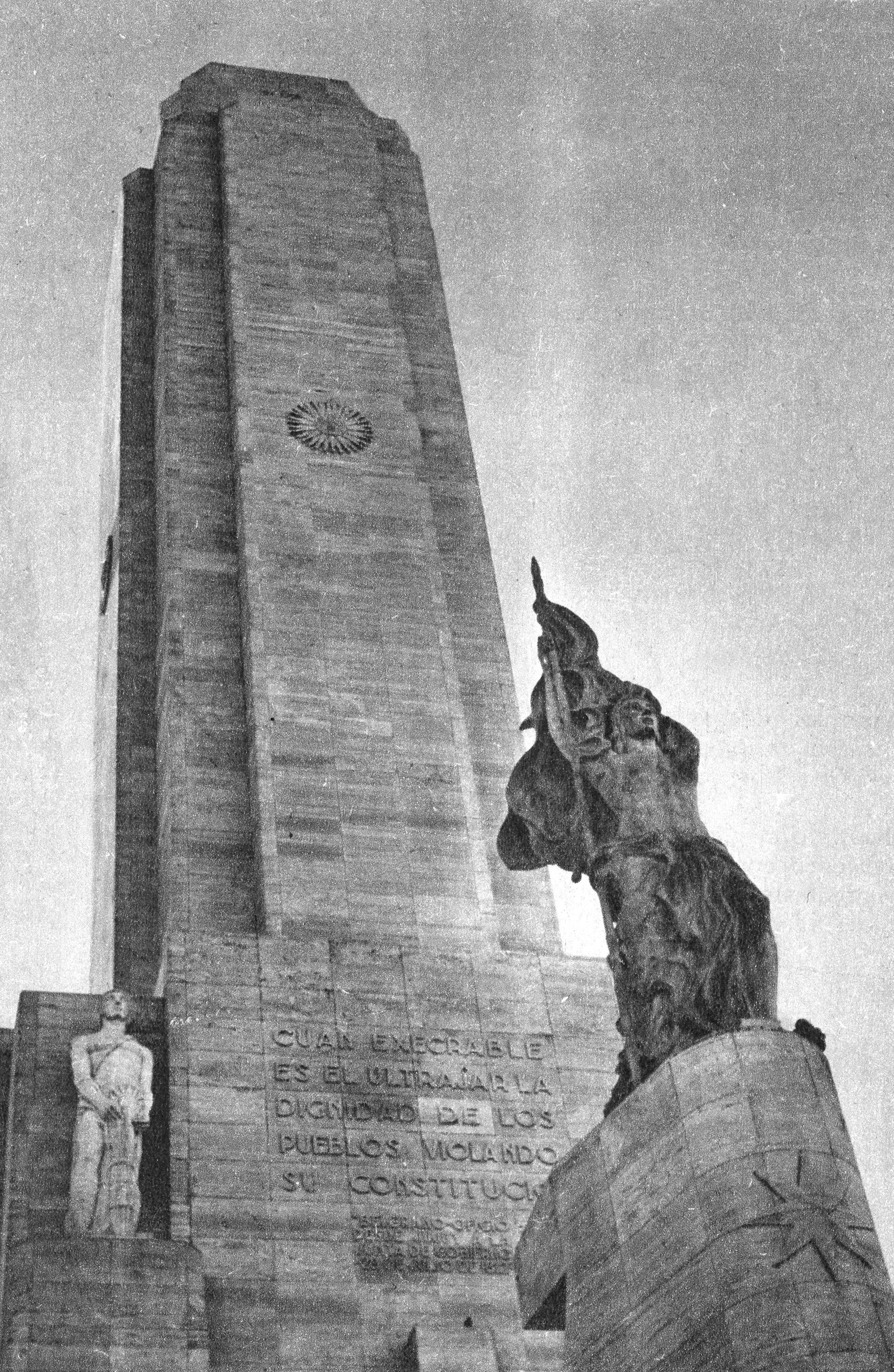 Detalle del Monumento a la Bandera en Rosario inaugurado el 20 de junio de 1957 (Archivo General de la Nación)