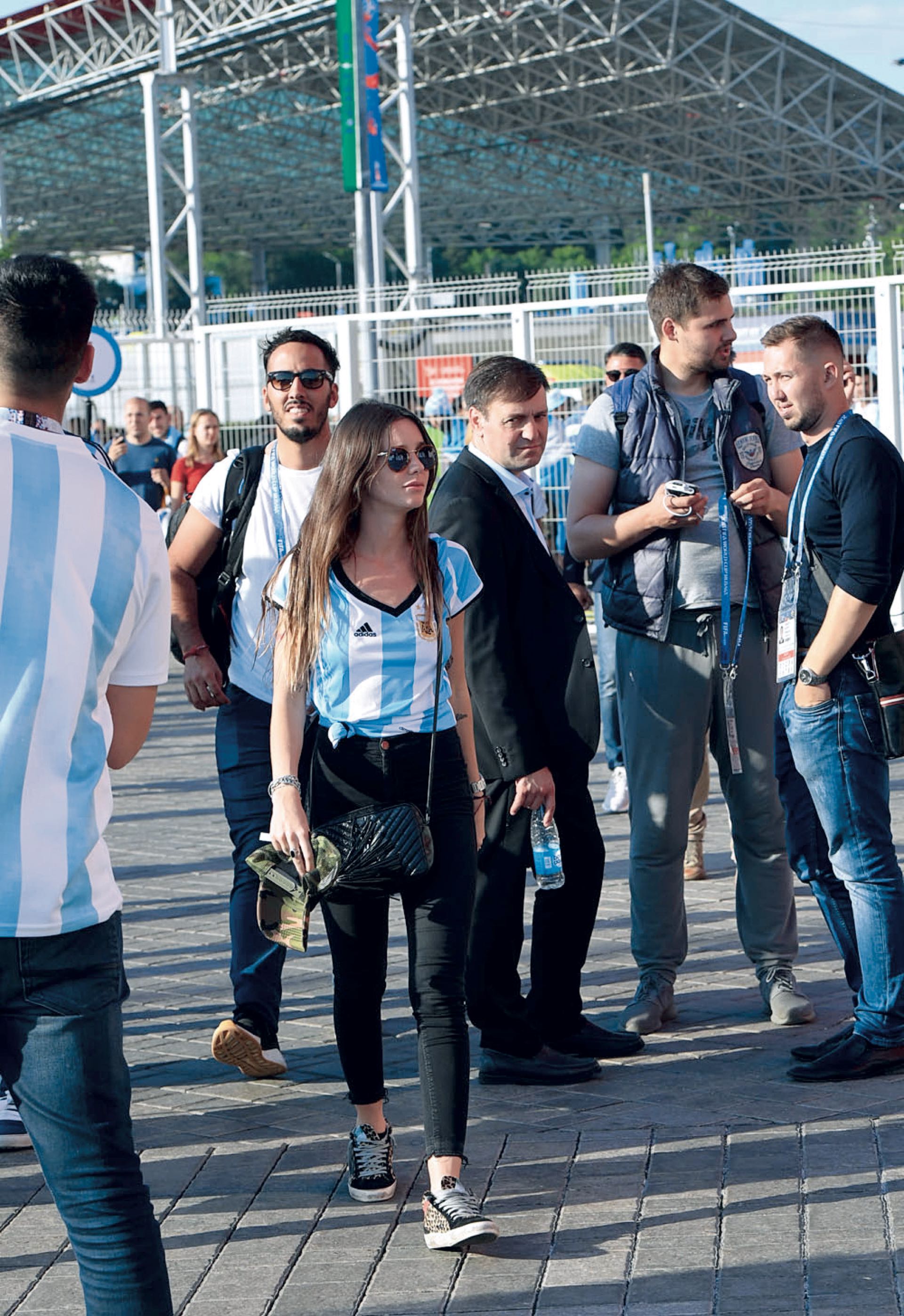 Lucía Celasco llegando al estadio
