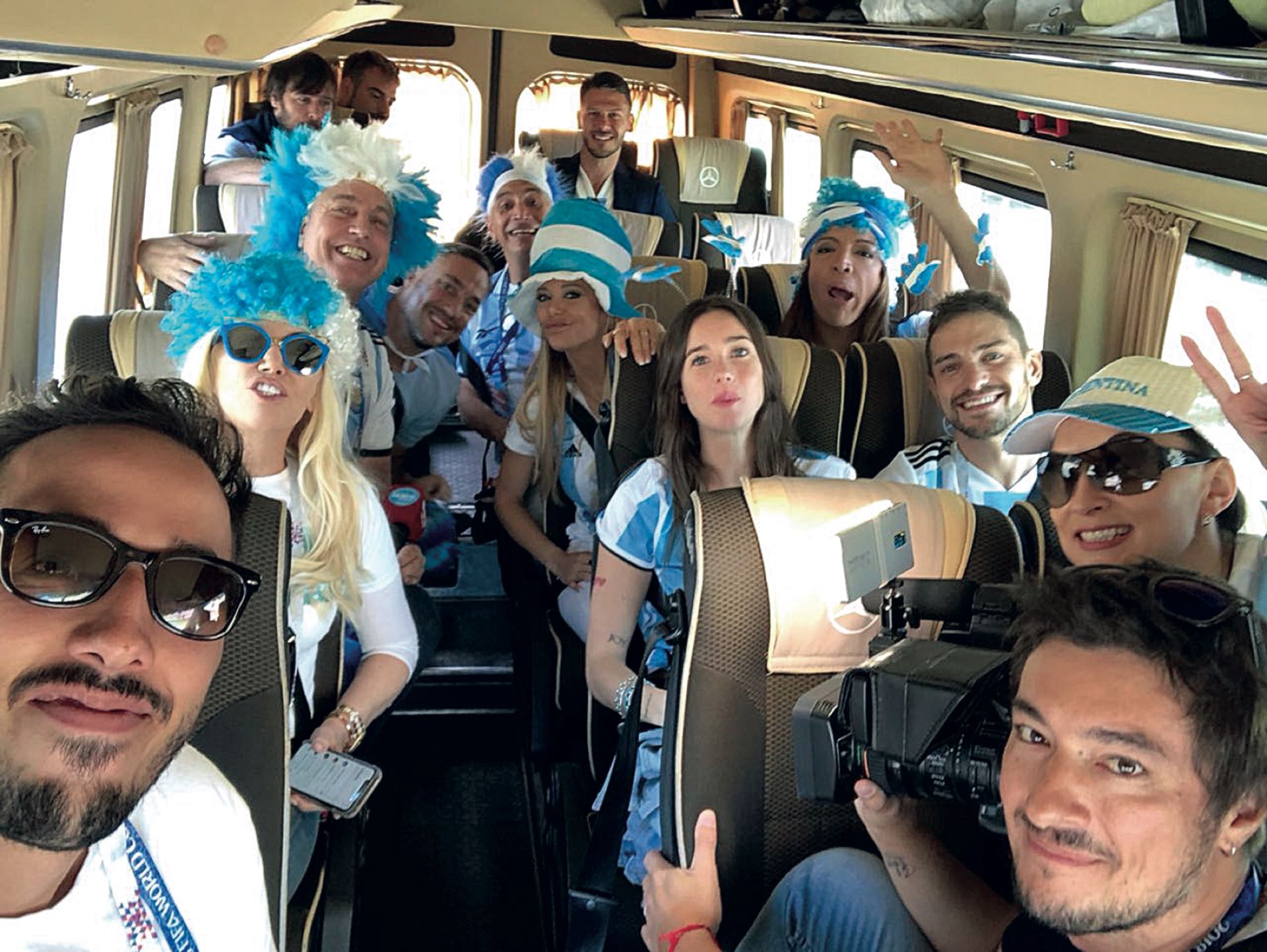 Así llegaron al estadio la banda que fue por Telefé: Marley, Susana y su nieta Lucía, Lizy Tagliani…
