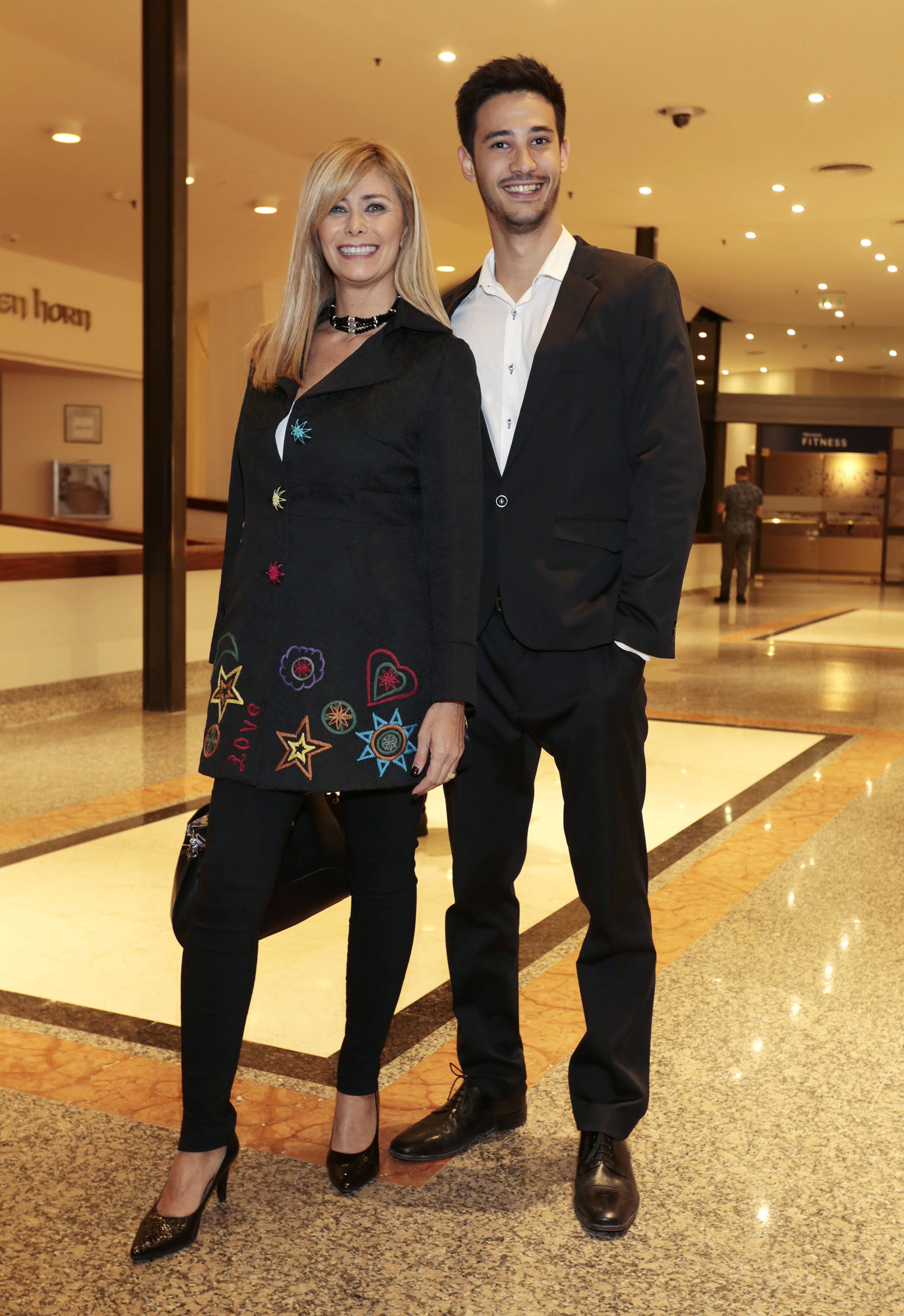 Marisa Andino y Juani Velcoff Andino. 900 invitados tuvieron la oportunidad de comprometerse, colaborando para que muchos chicos con cáncer accedan a su tratamiento sin demoras y con la mejor calidad de vida posible, para transformarse -en un futuro cercano- en jóvenes saludables con proyectos por cumplir
