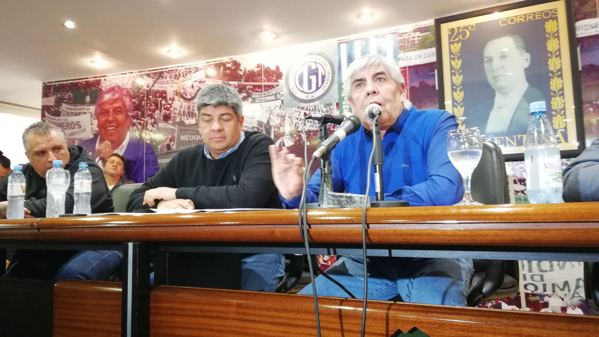 Pablo y Hugo Moyano en la sede del sindicato de Camioneros (foto de archivo)