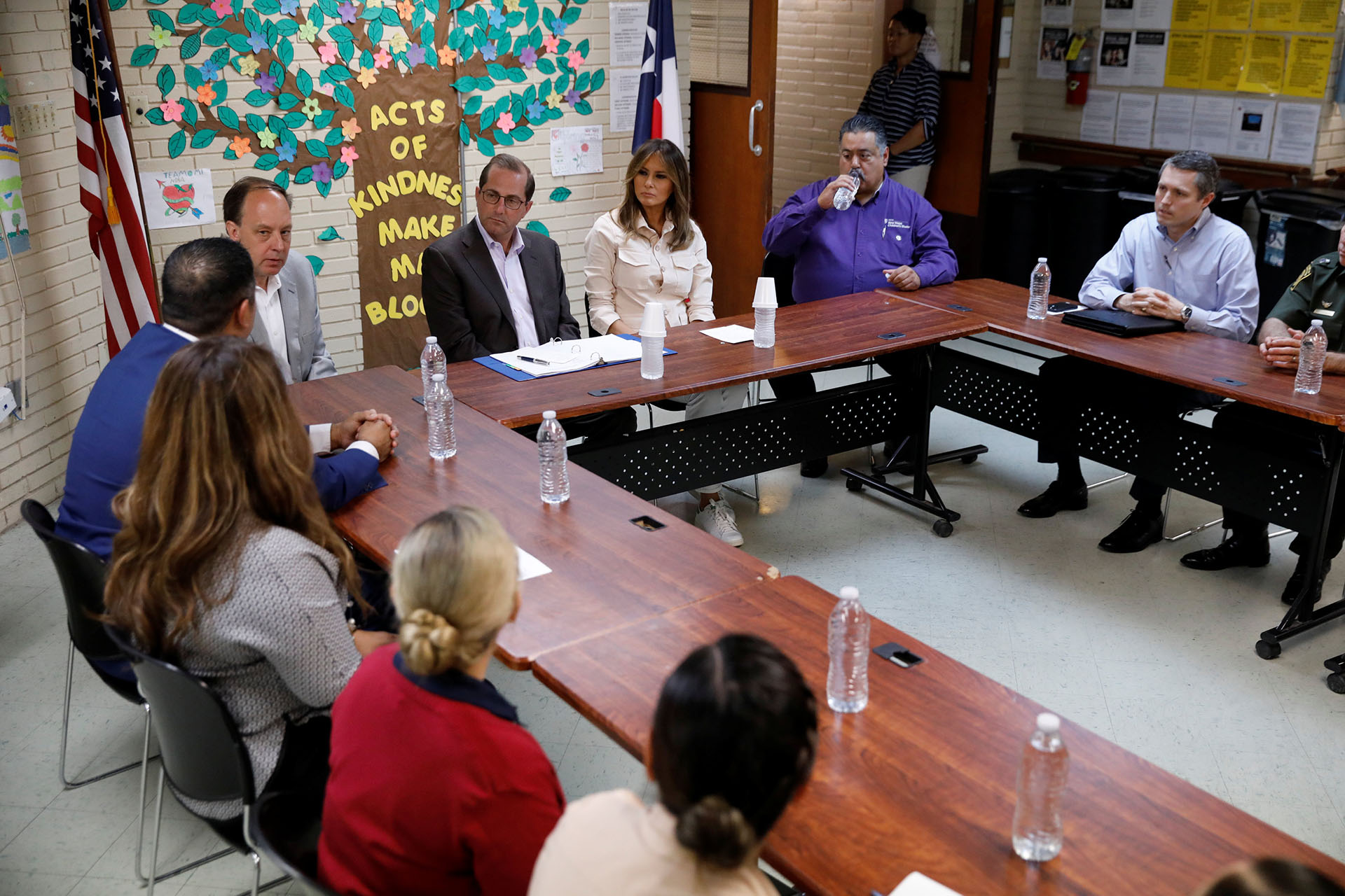La primera dama estadounidense Melania Trump visitó la frontera con México en medio de la crisis por la separación de familias migrantes cuando son detenidas (REUTERS/Kevin Lamarque)