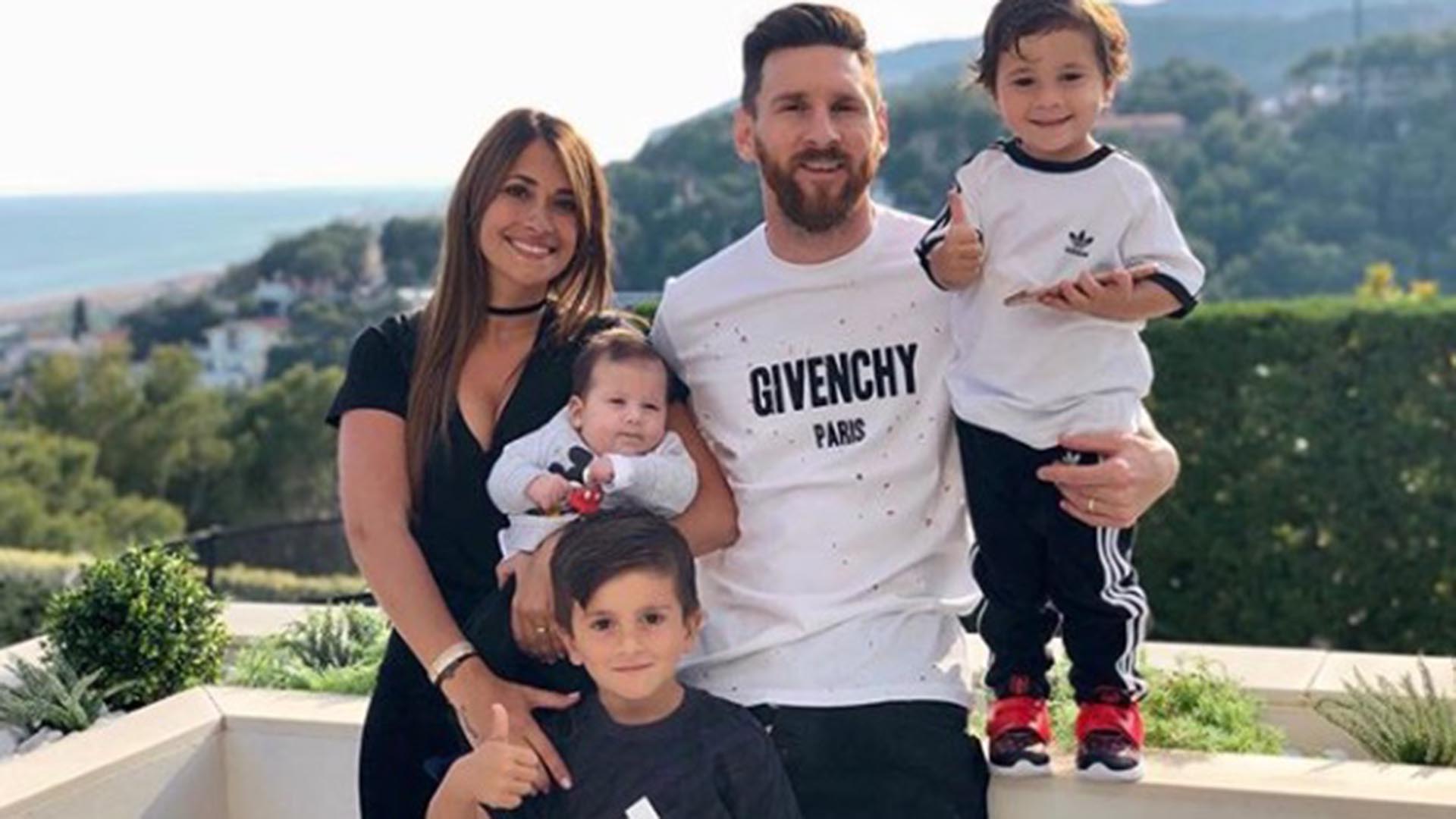 Antonela Rocuzzo publicÃ³ una foto tierna para apoyar a su marido Lionel Messi, en medio de los rumores de separaciÃ³n. âSiempre juntos y con vos mÃ¡s que nuncaâ, escribiÃ³ en la red social