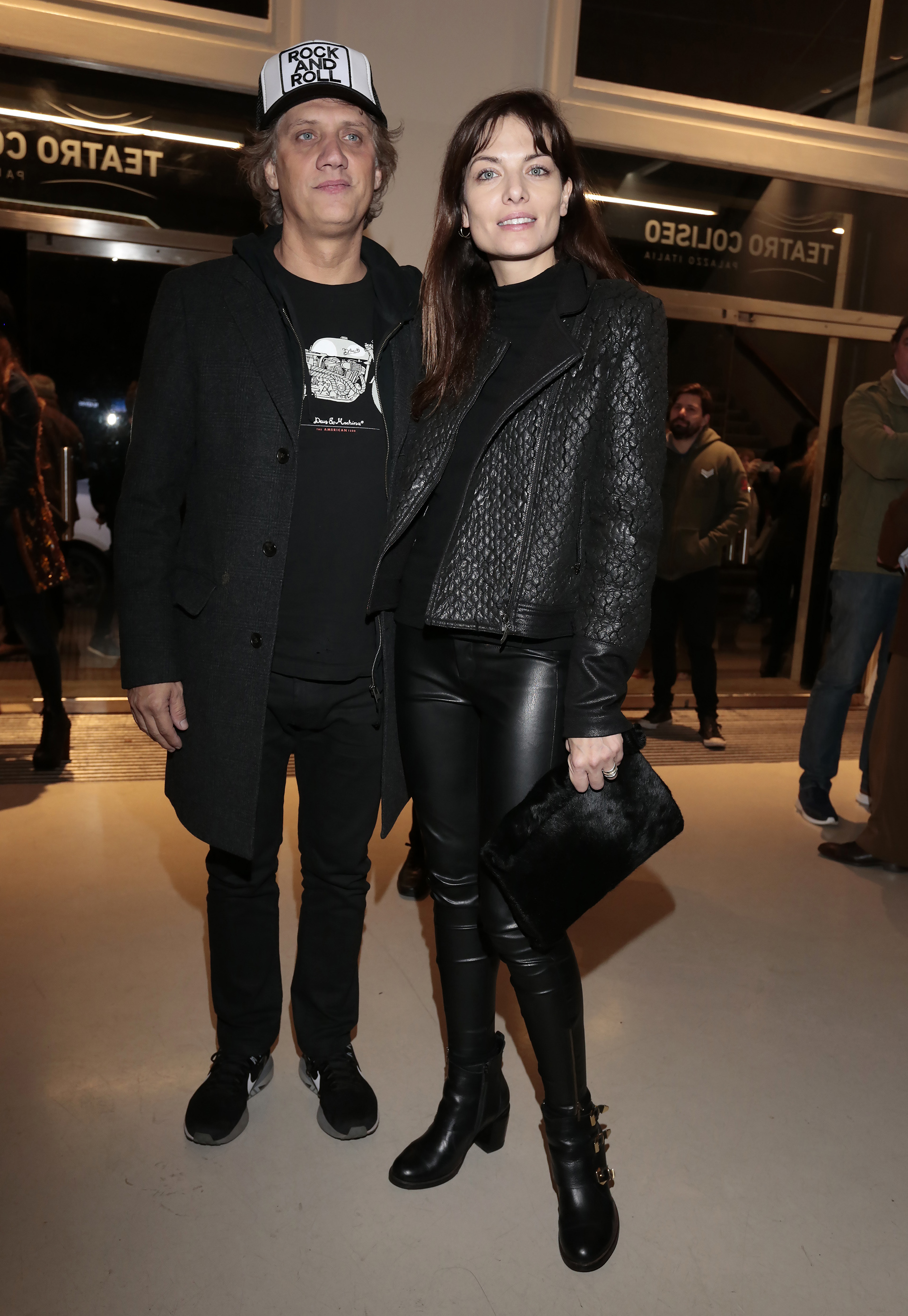 Charly Alberti y su novia, la modelo Marina Mozzini. Ese mismo viernes, pero por la mañana, el baterista estuvo en el homenaje que la Legislatura Porteña le realizó a Soda Stereo, con aquella placa que tenía un error en la inscripción