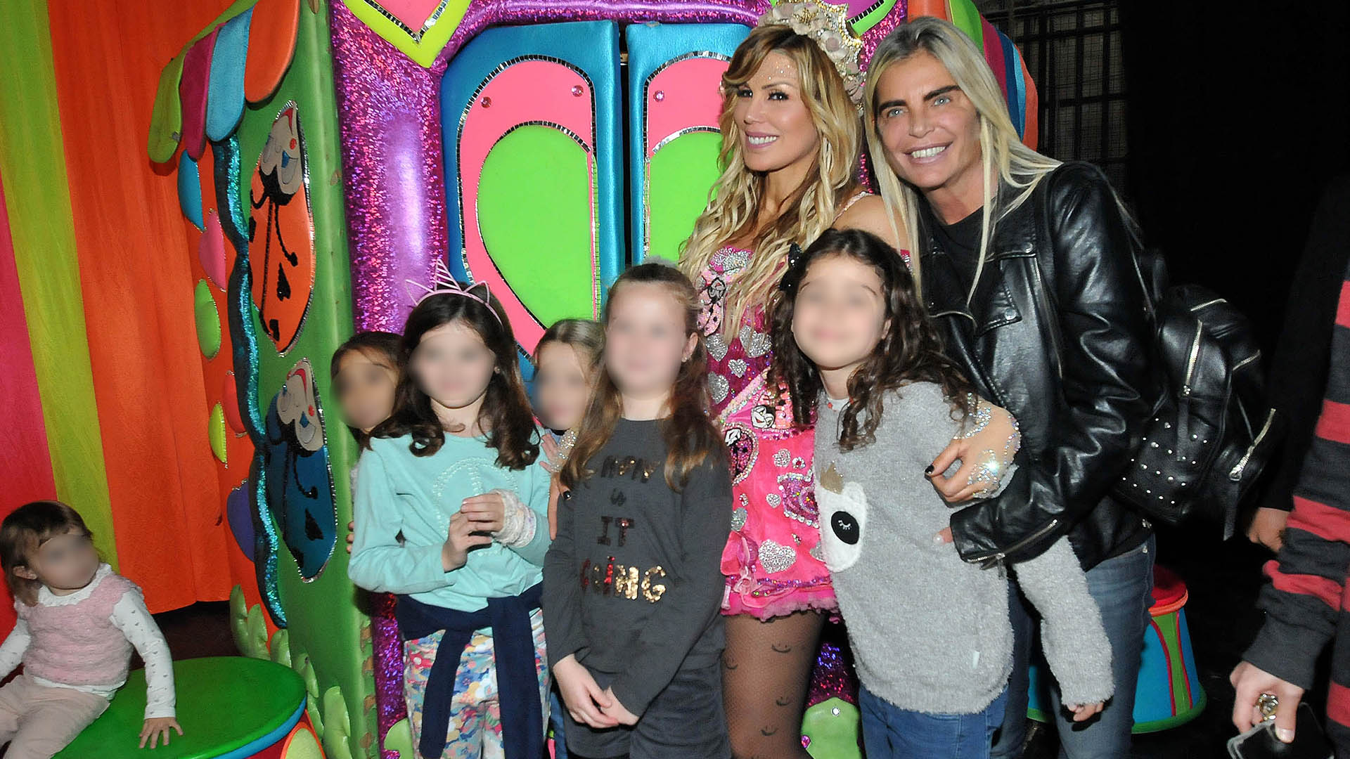 Raquel Mancini y sus sobrinas
