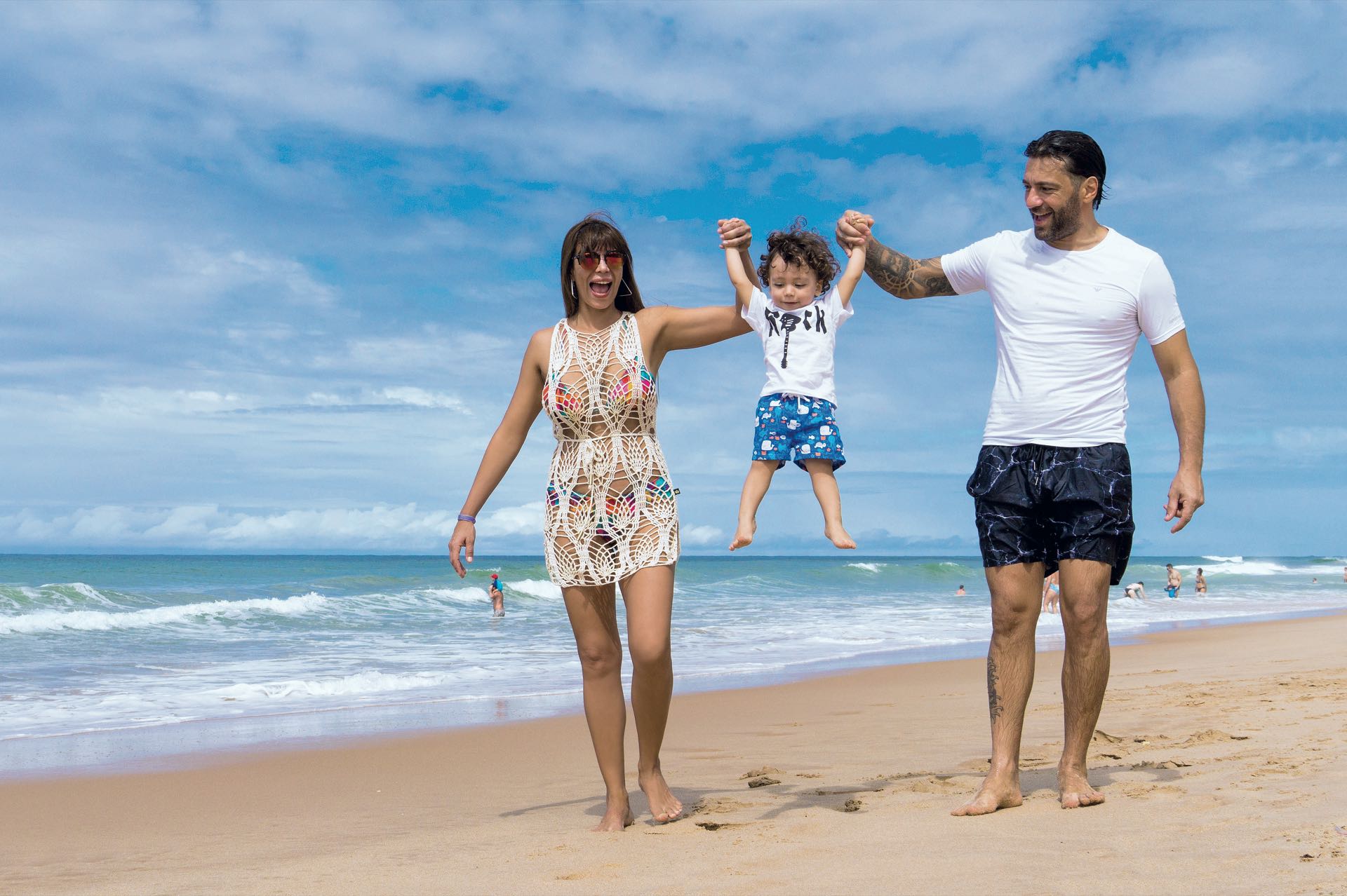 Ximena Capristo, Gustavo Conti y el pequeño Félix.