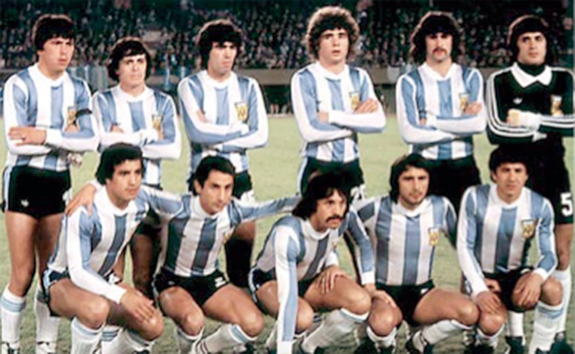 De memoria: parados, Passarella, Houseman, Olguín, Tarantini, Kempes y Fillol; en cuclillas, Gallego, Ardiles, Luque, Valencia y Galván