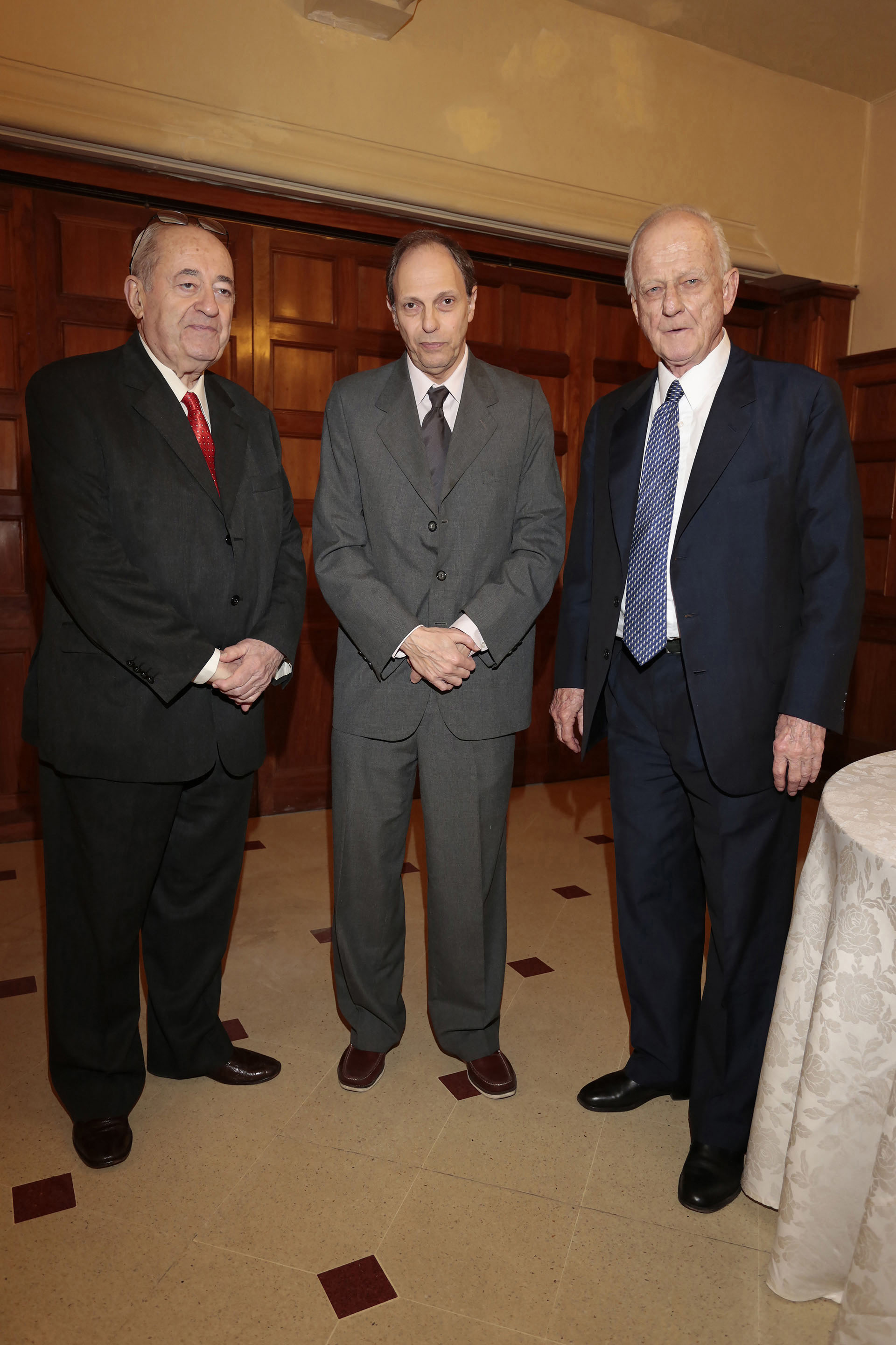 Guillermo Ignacio (Ecos diarios, Necochea), Diego Dillenberger (Imagen, Buenos Aires) y el constitucionalista Badeni