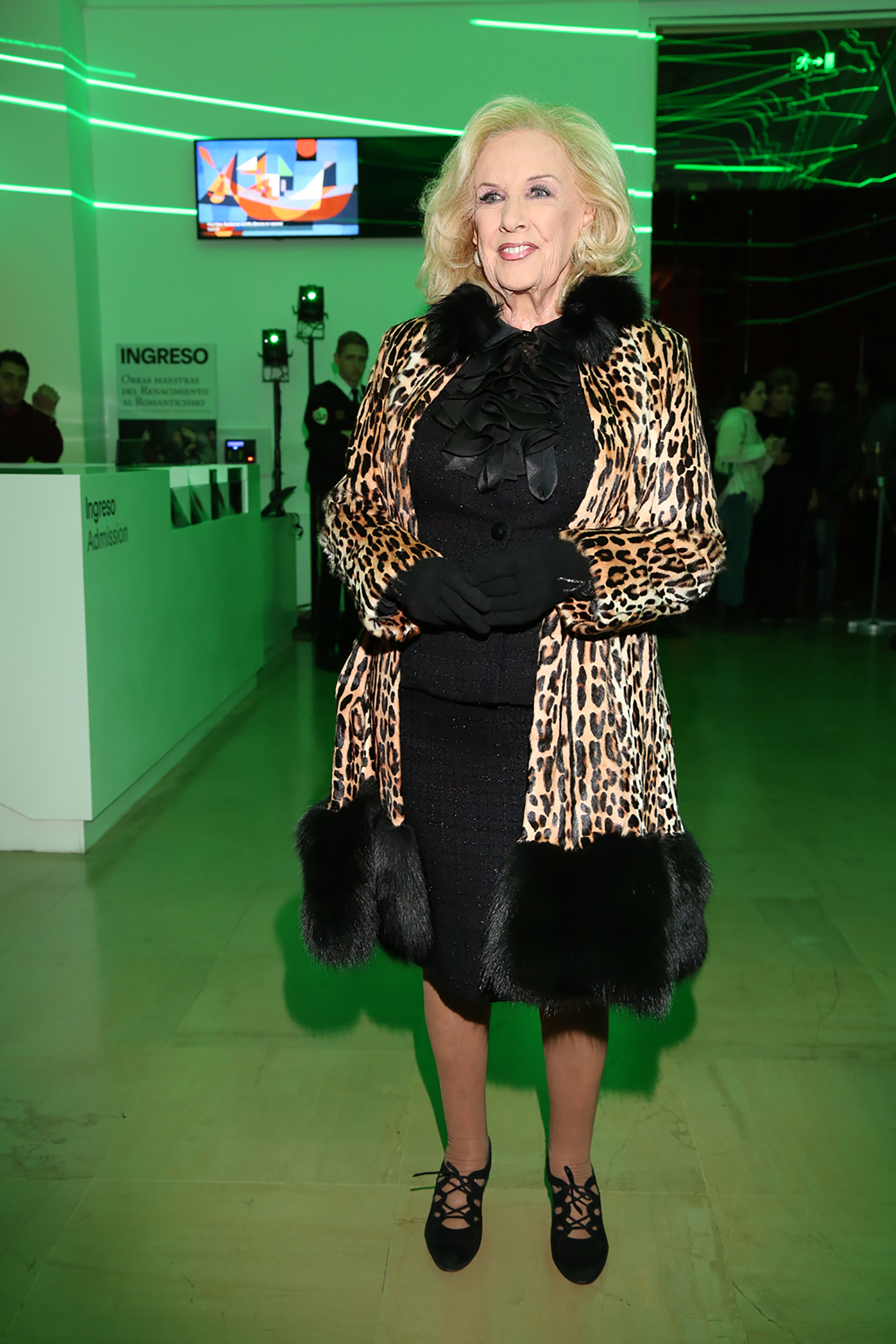 Mirtha Legrand. La exposición “Venecia en clave verde. Nicolás García Uriburu y la coloración del Gran Canal” conmemora los 50 años de la intervención del artista argentino en las aguas de Venecia, ocurrida el 19 de junio de 1968. Podrá visitarse hasta el 30 de septiembre en las salas 39 y 40 del Museo