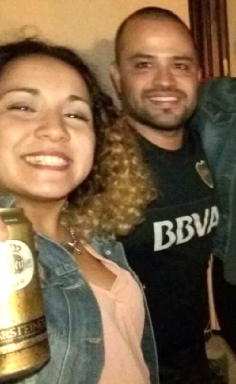 Diego Loza junto a su íntima amiga de la infancia, Michelle Ordoñez