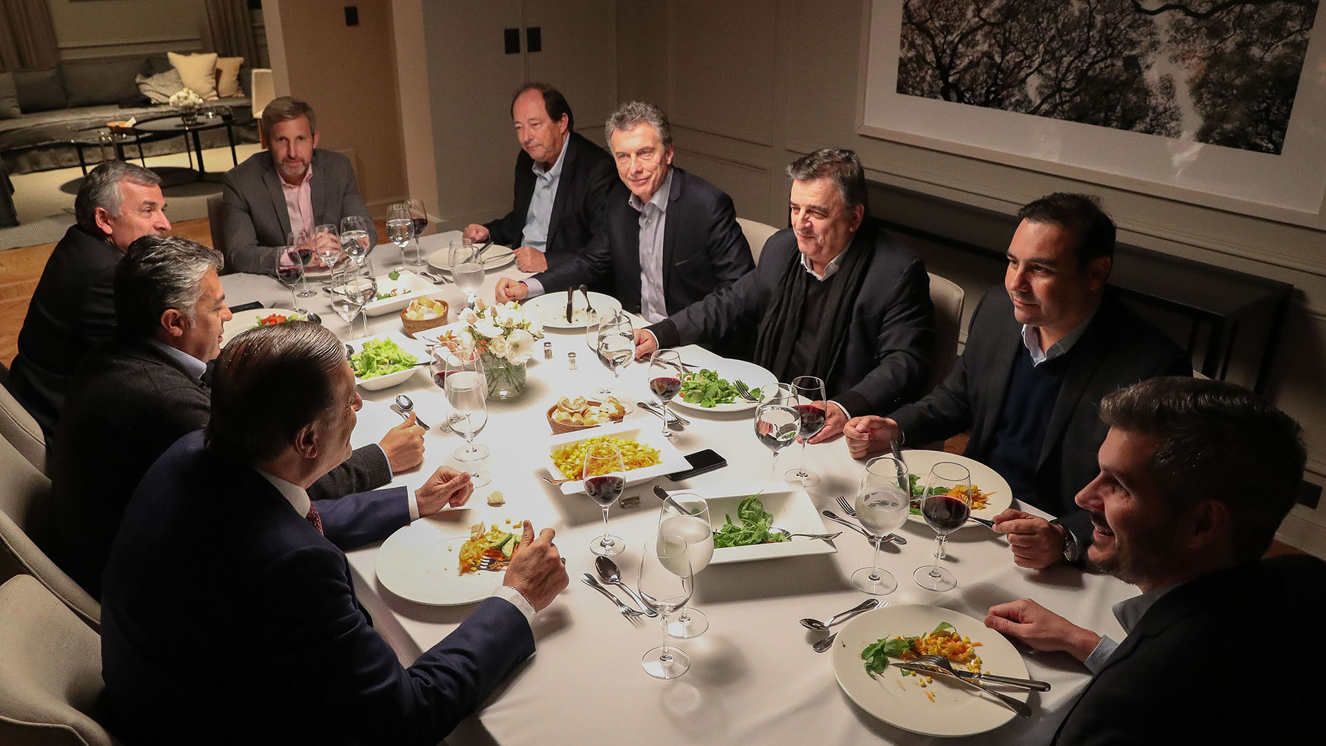 Macri, la última vez que cenó con los gobernadores radicales.