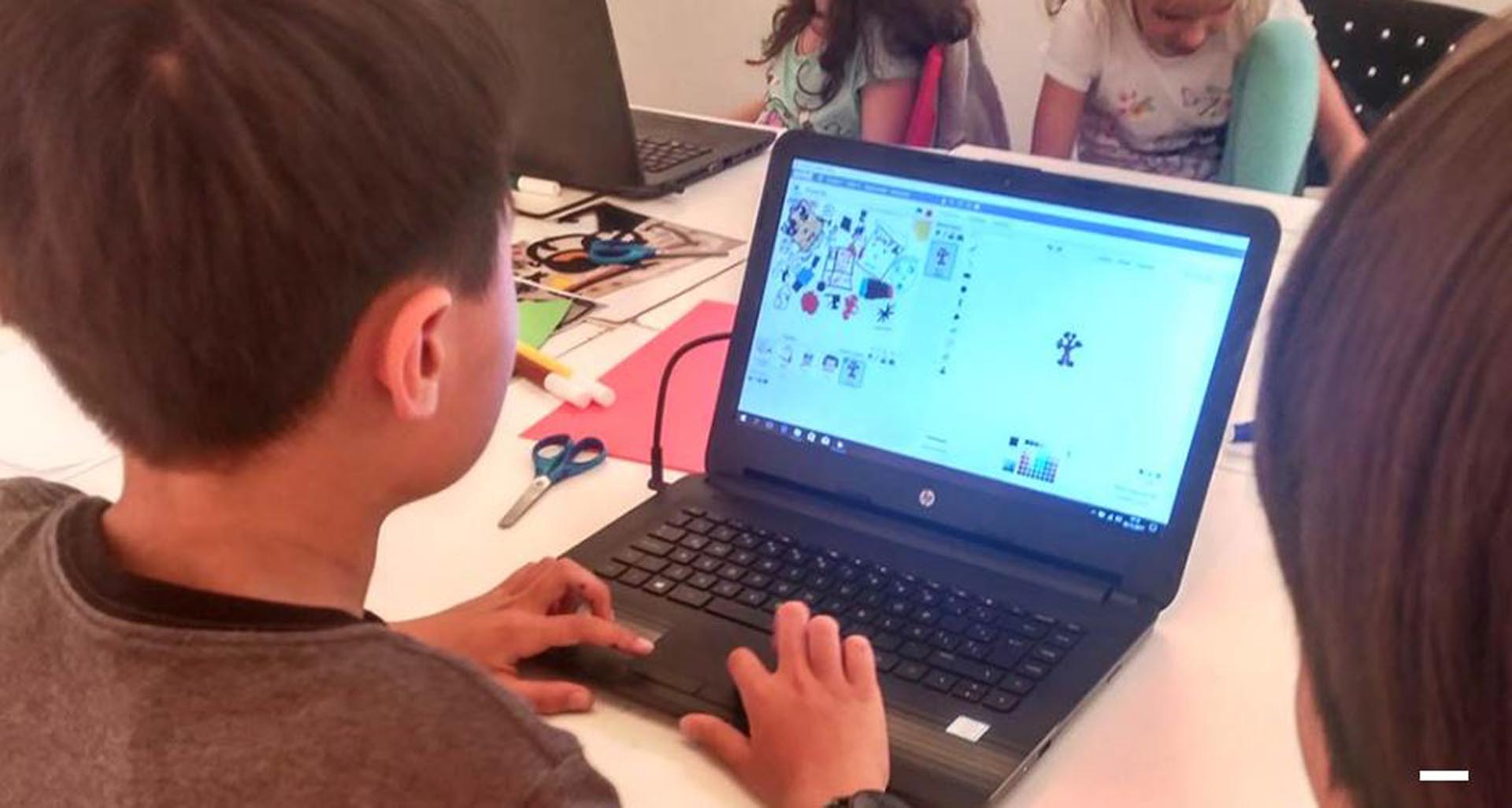 Taller de videojuedos en el CCEBA
