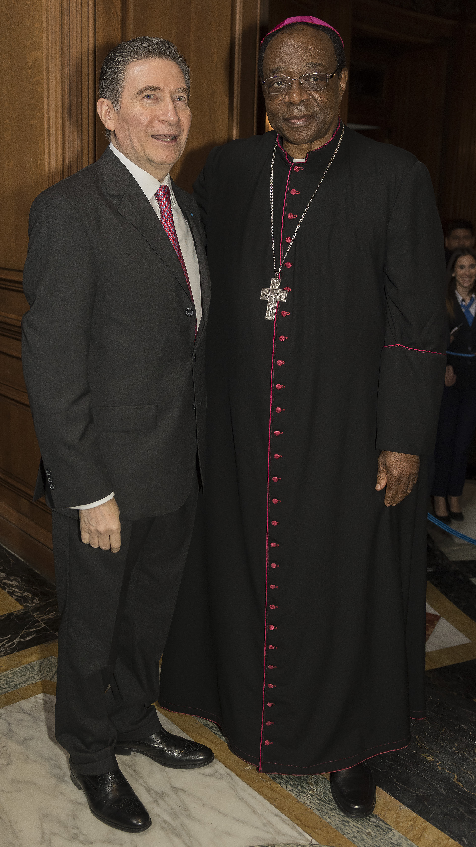 El Nuncio apostólico en la Argentina, monseñor León Kalenga Badikebele