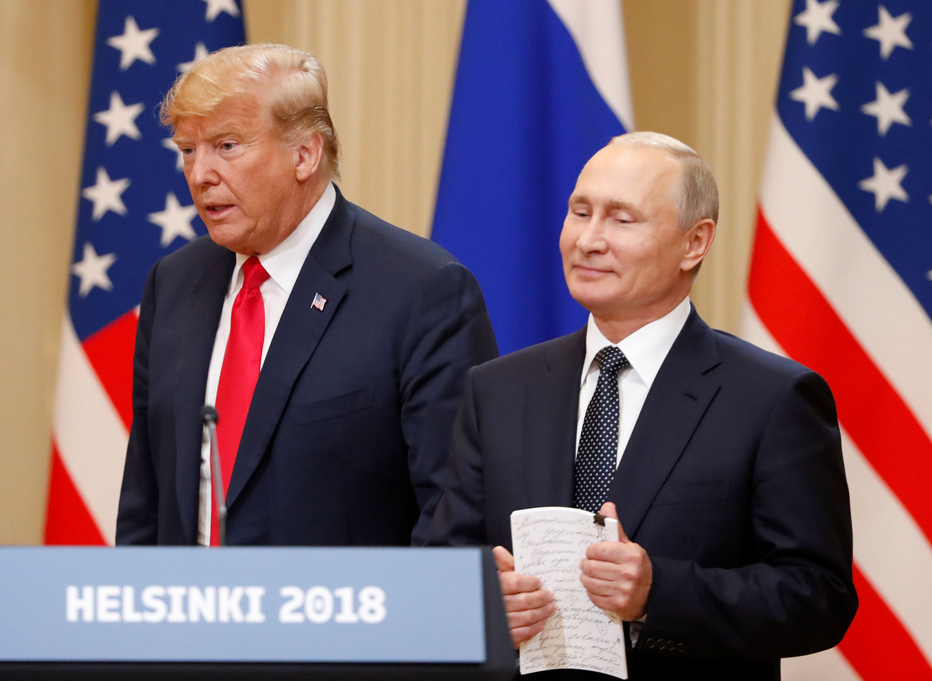 El presidente de EEUU, Donald Trump, niega haber conspirado con Rusia para ganar las elecciones; su par ruso Vladimir Putin niega que haya habido ciberataques o injerencia de su país (Reuters)