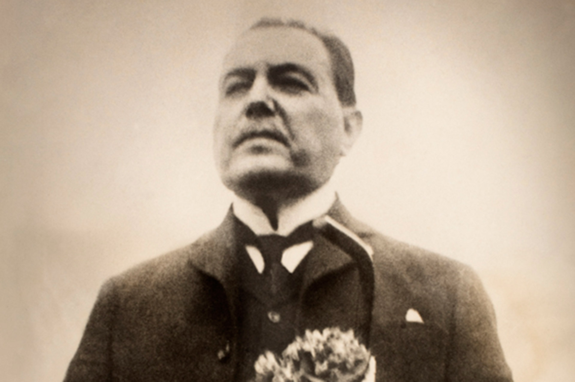 Hipólito Yrigoyen le dijo a sus partidarios que ganarían por 30.000 votos las elecciones de 1931. Sus interlocutores pensaron que tenía sus facultades mentales alteradas. Semejante vaticinio jamás podría cumplirse. Y de verdad, se equivocó: ganaron por 31.000 votos