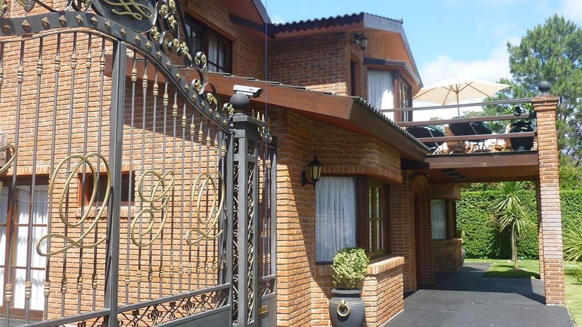 La mujer construyó la casona en 2004